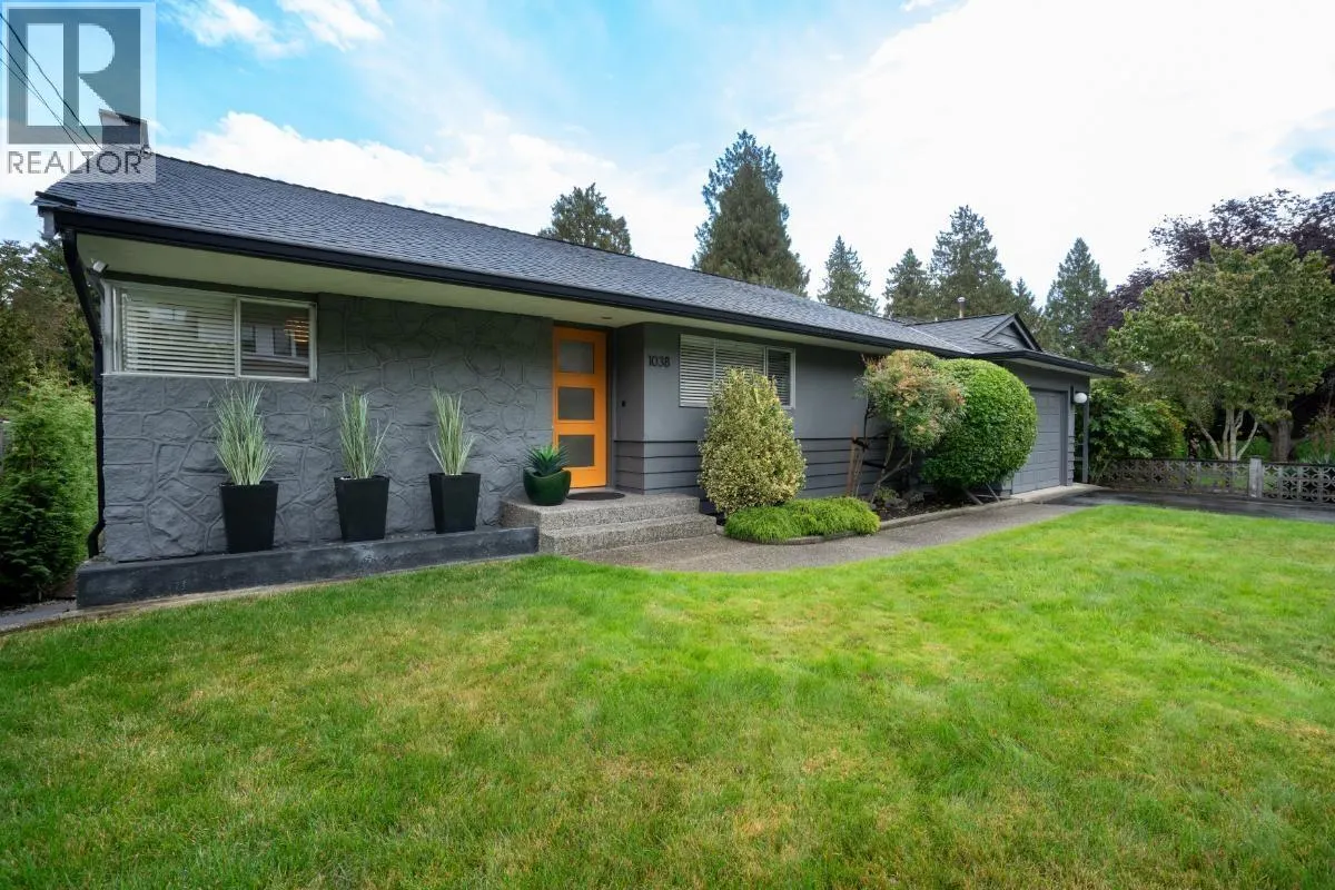 1038 BAYVIEW DRIVE