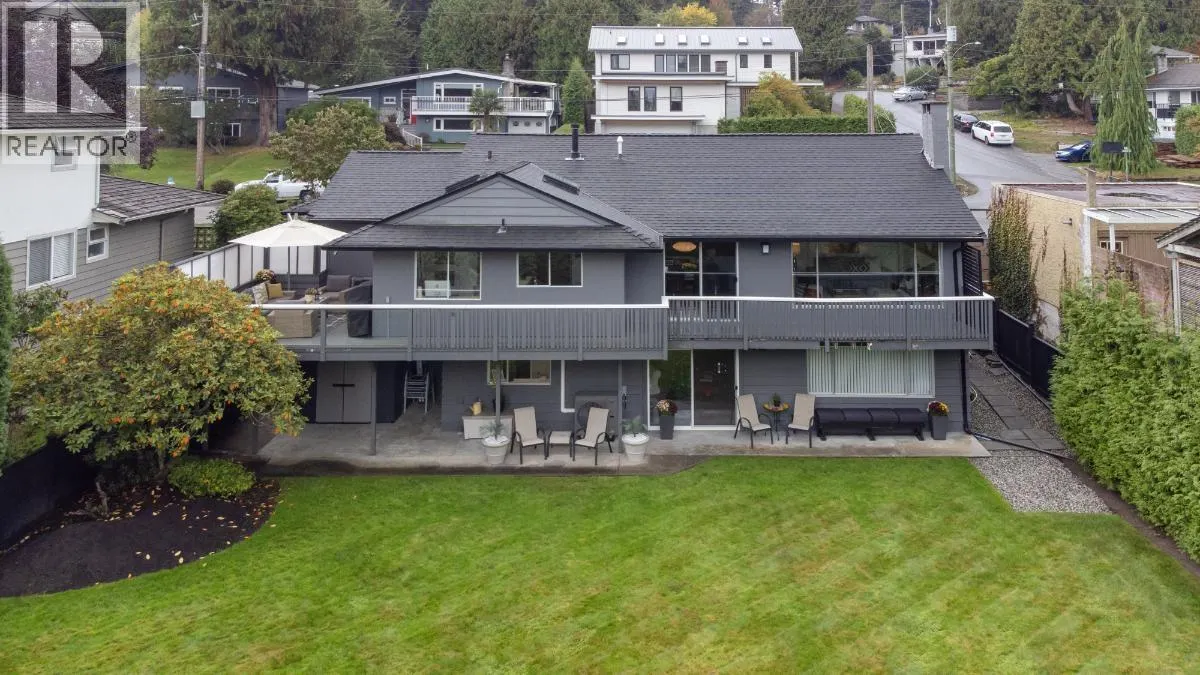 1038 BAYVIEW DRIVE
