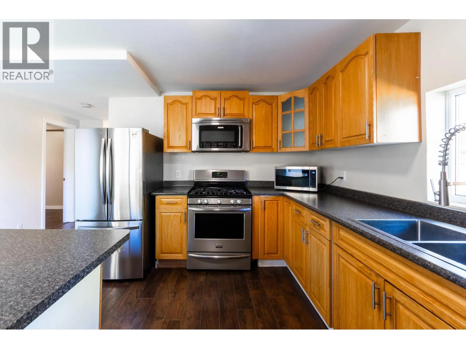 2380 QUADRANT CRESCENT
