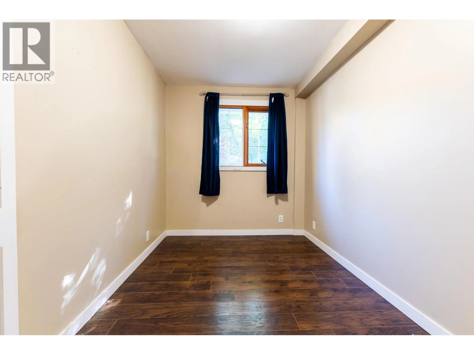 2380 QUADRANT CRESCENT