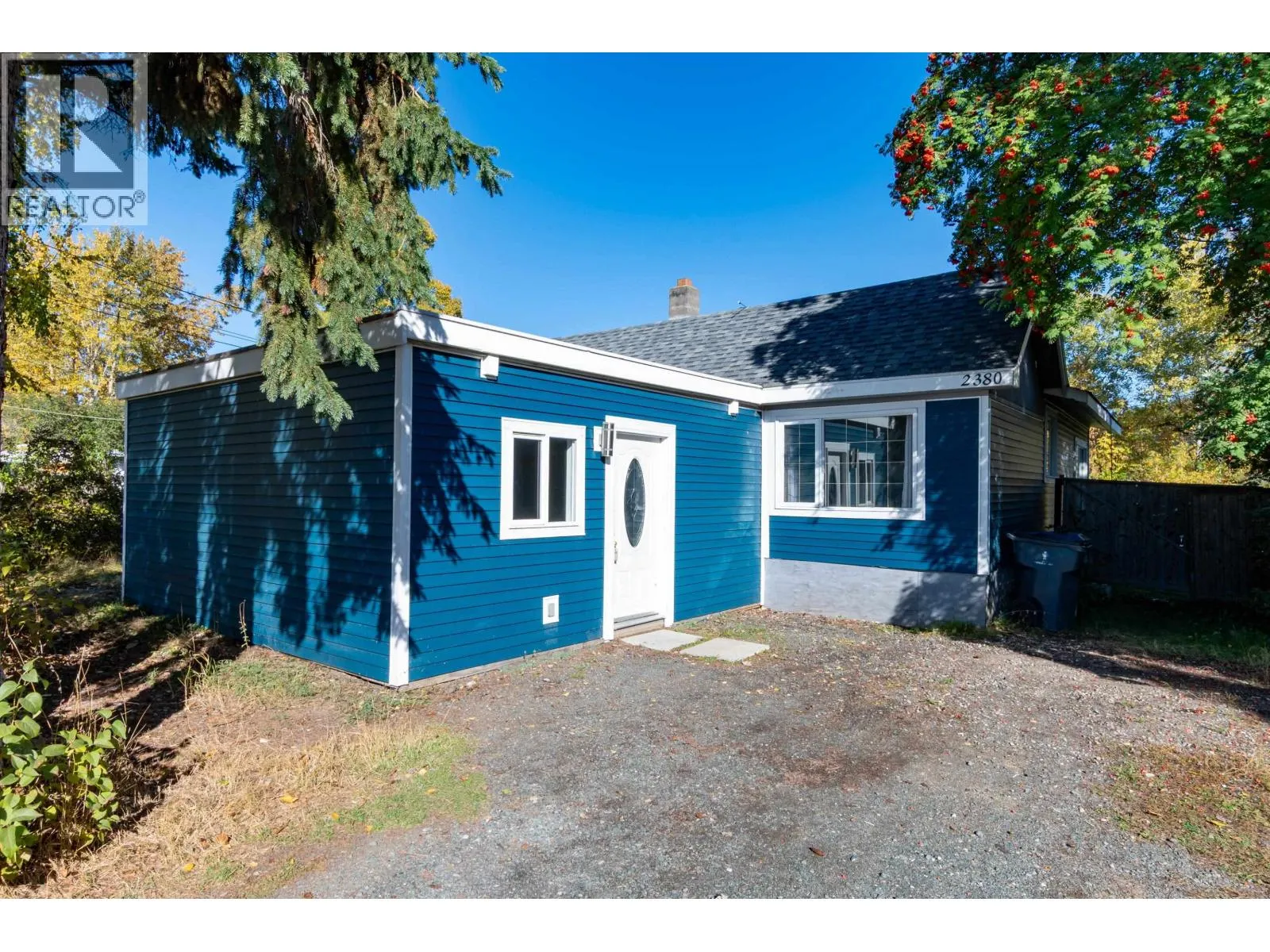 2380 QUADRANT CRESCENT