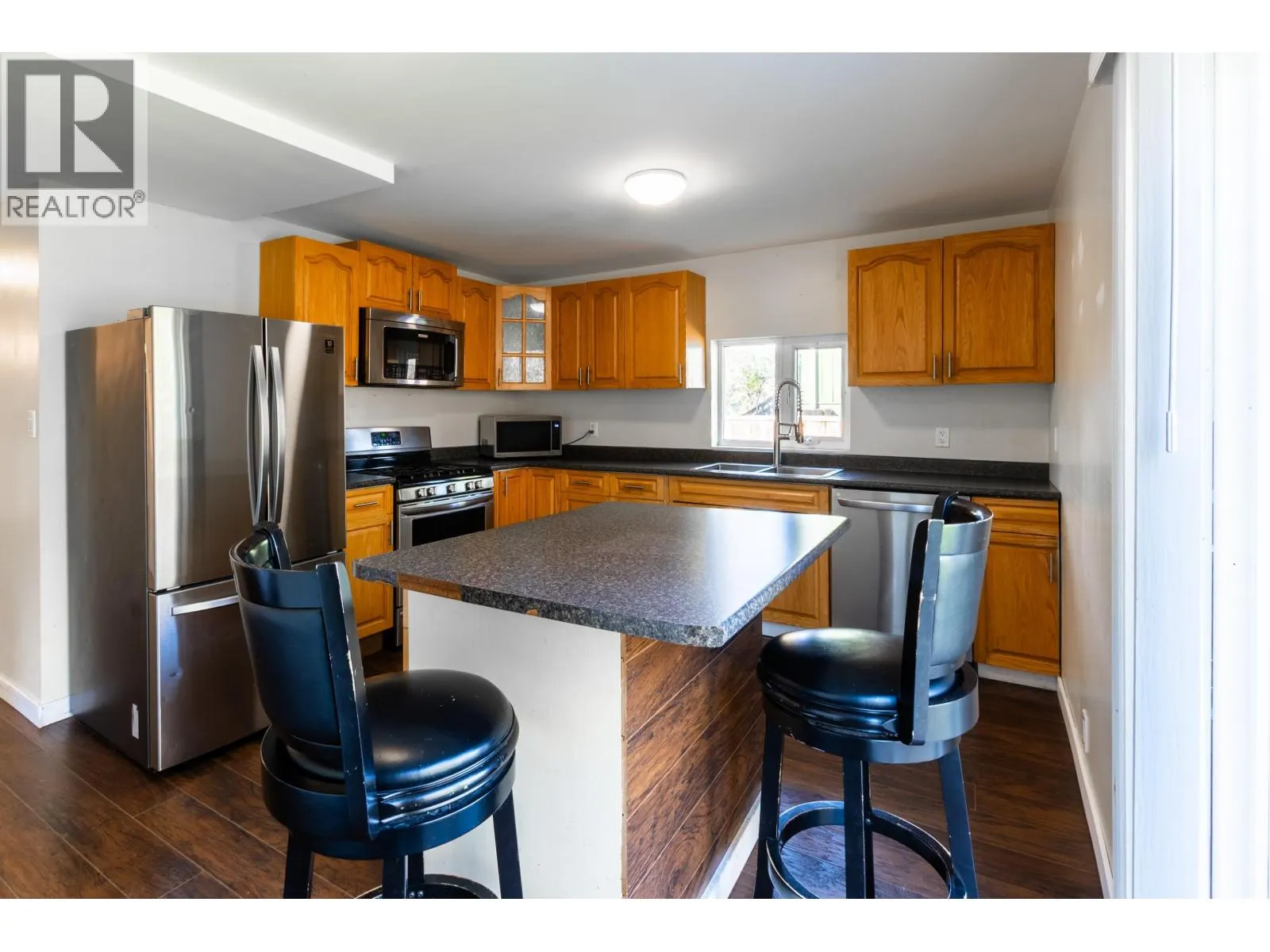 2380 QUADRANT CRESCENT