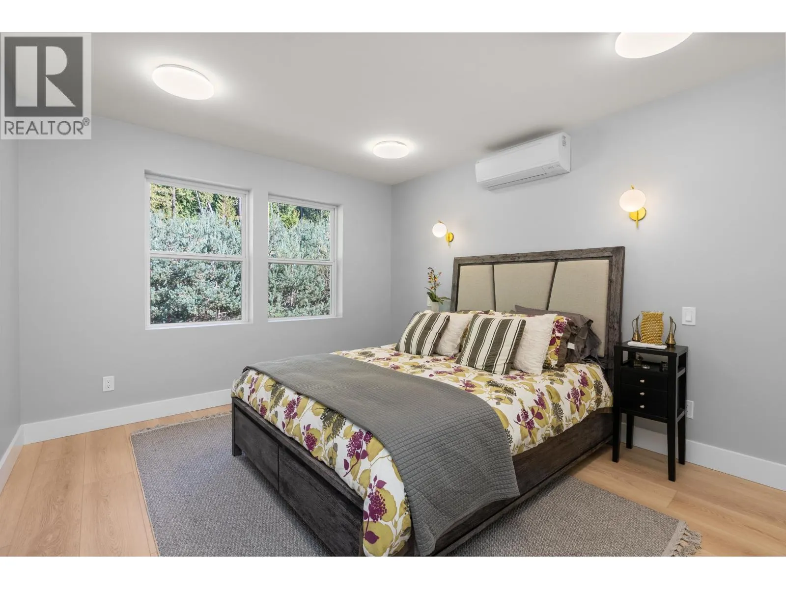 2440 SUNSHINE COAST HIGHWAY