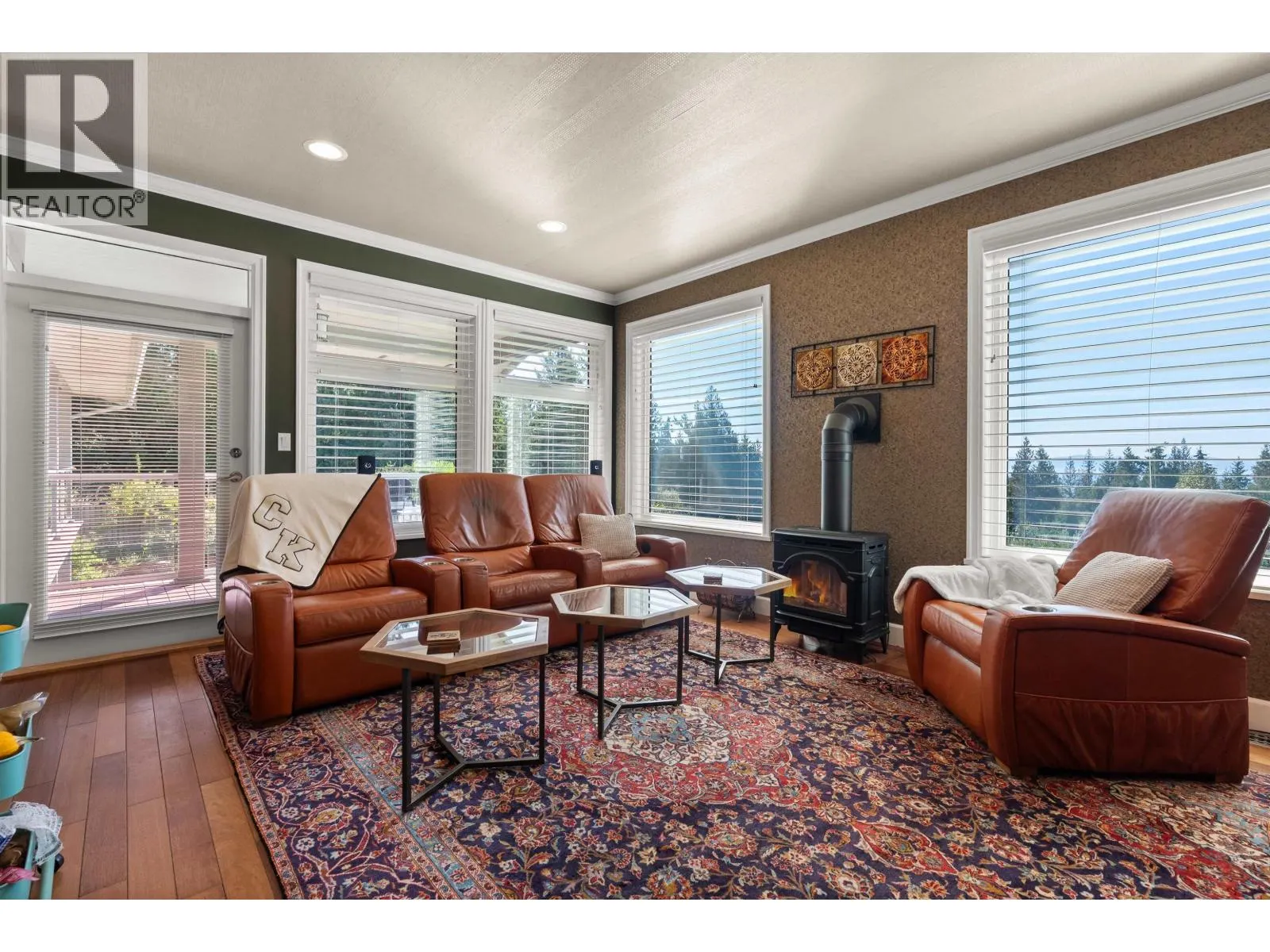 2440 SUNSHINE COAST HIGHWAY