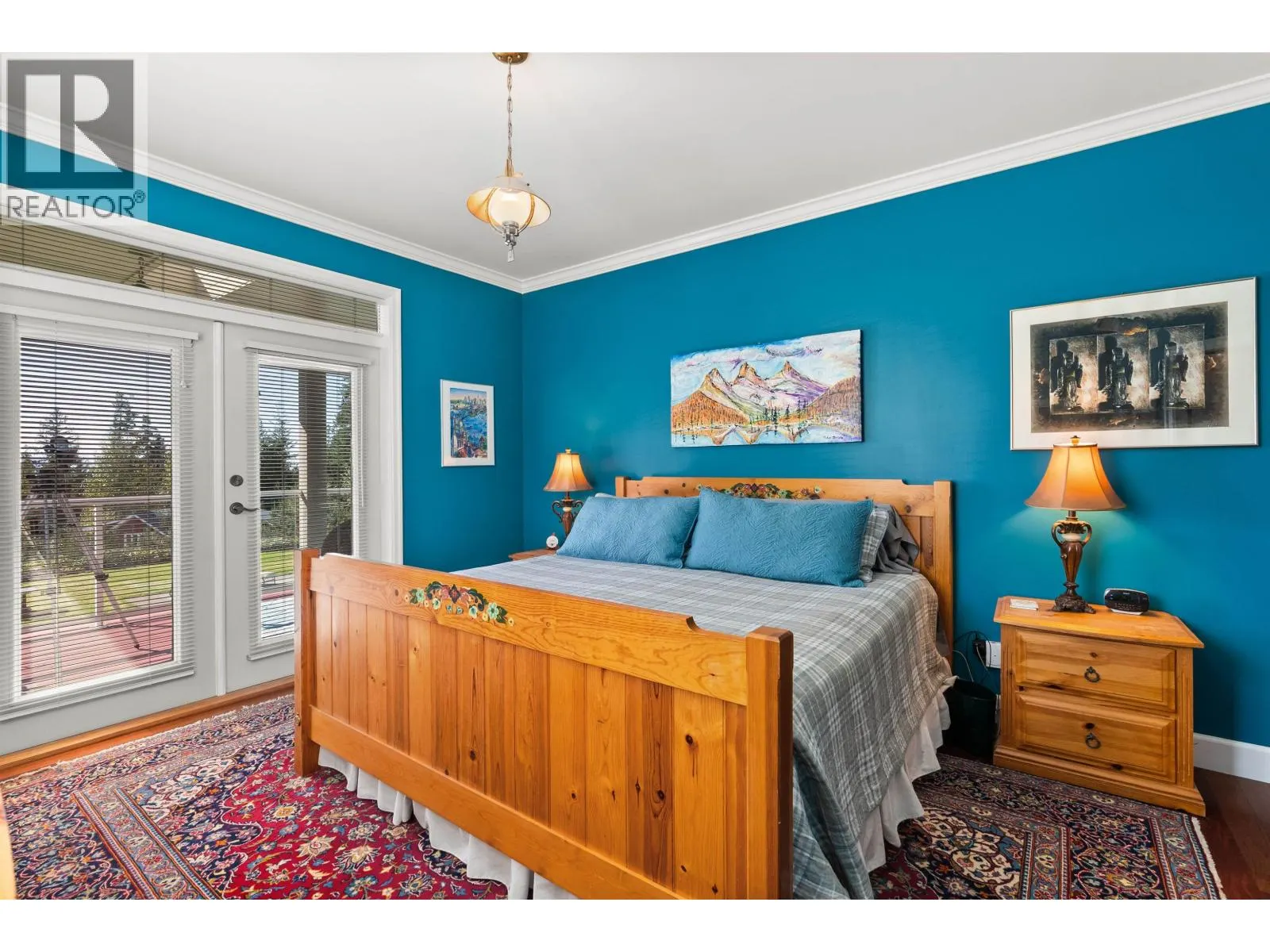 2440 SUNSHINE COAST HIGHWAY