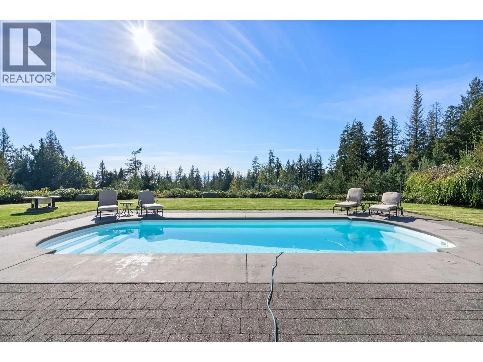 2440 SUNSHINE COAST HIGHWAY