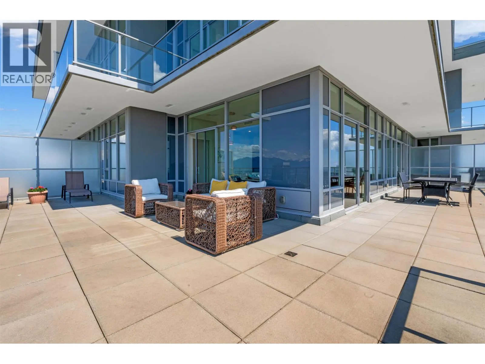 4003 6383 MCKAY AVENUE