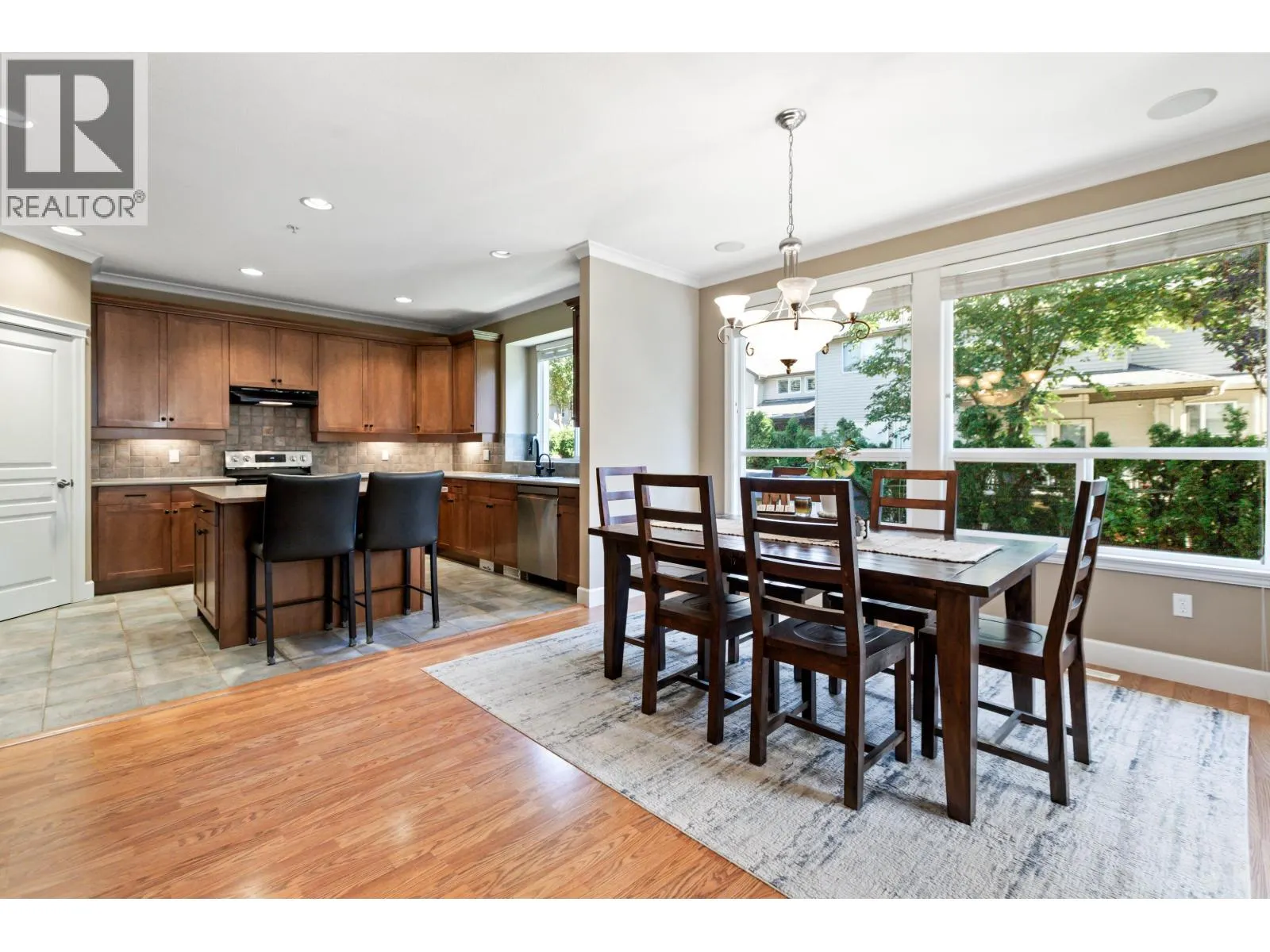11252 SOUTHGATE ROAD