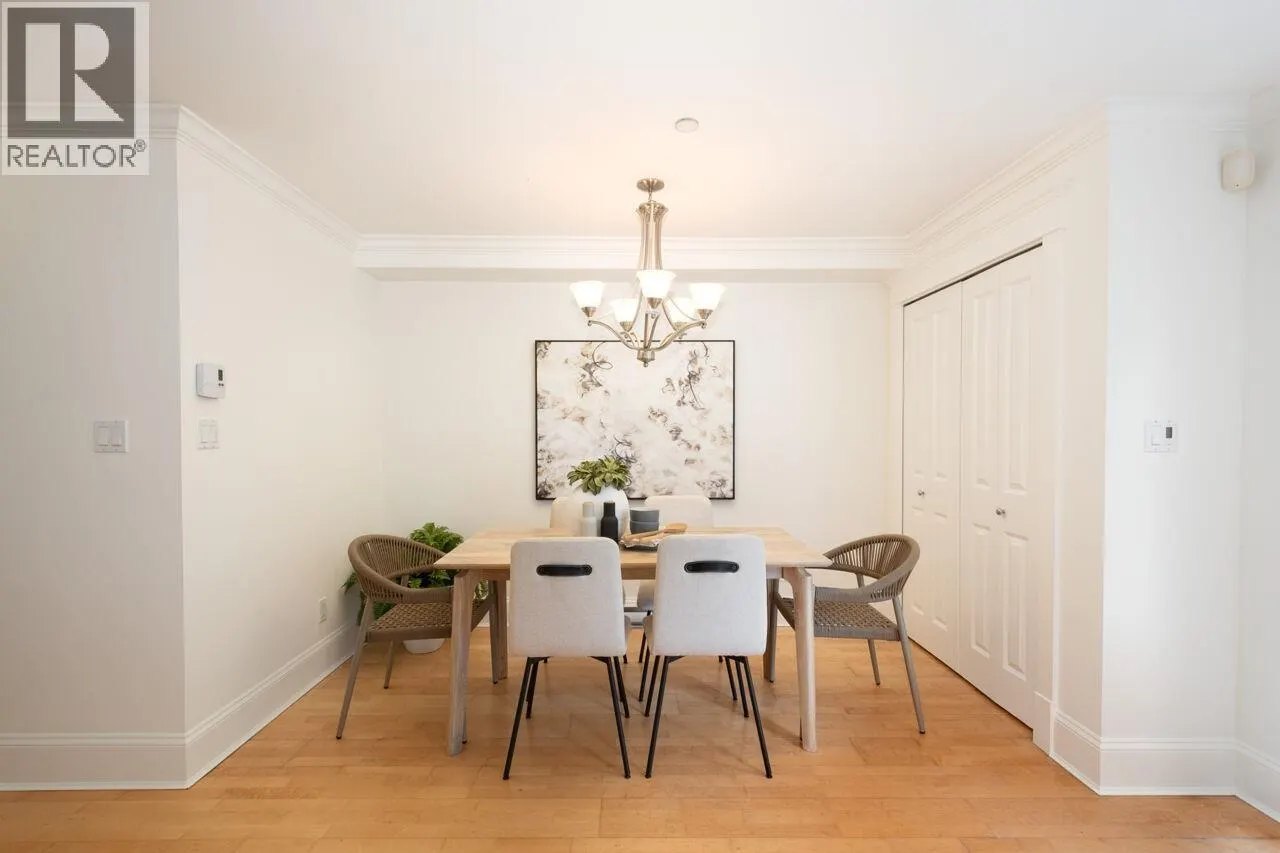316 W 14TH AVENUE