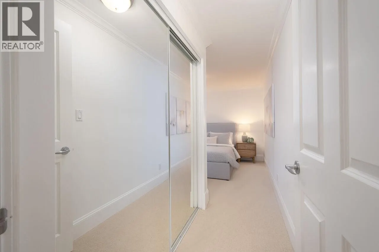 316 W 14TH AVENUE