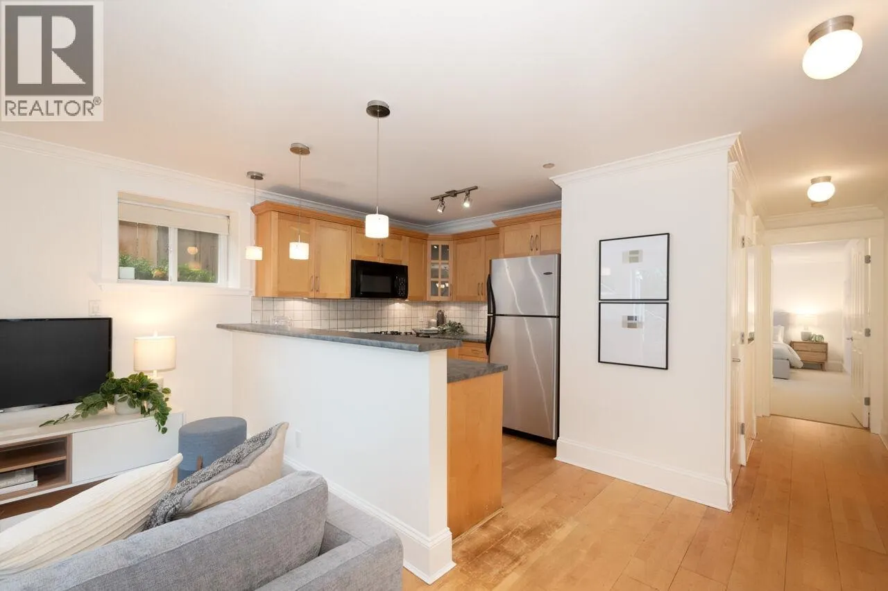 316 W 14TH AVENUE
