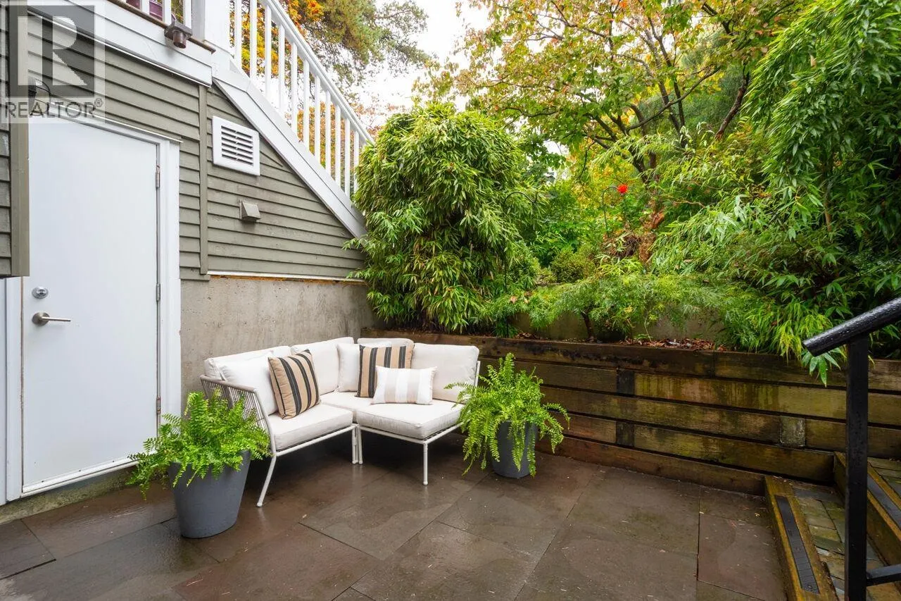 316 W 14TH AVENUE