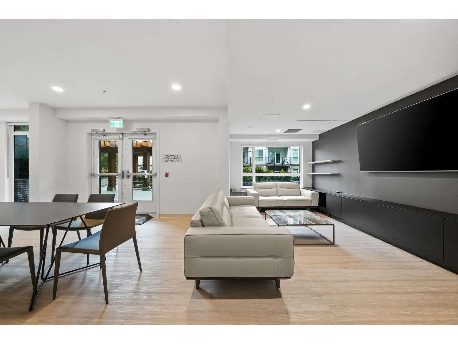 211 10777 138 STREET