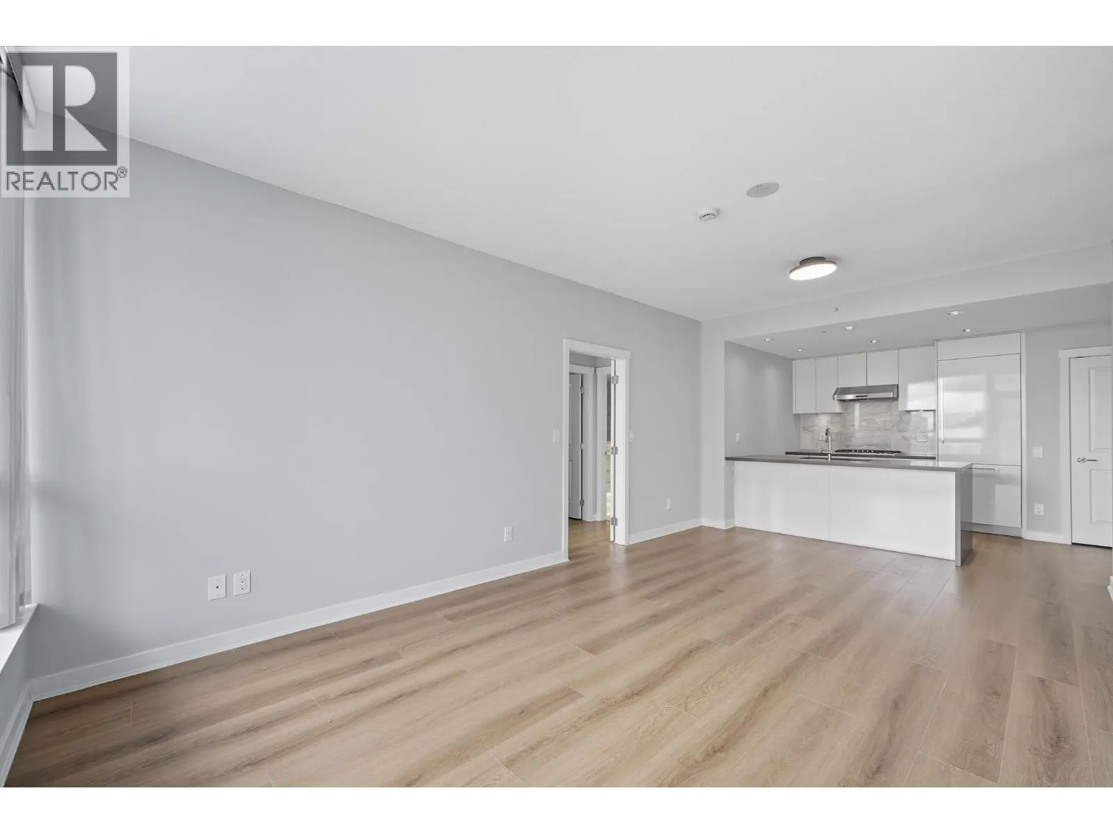1906 5628 BIRNEY AVENUE