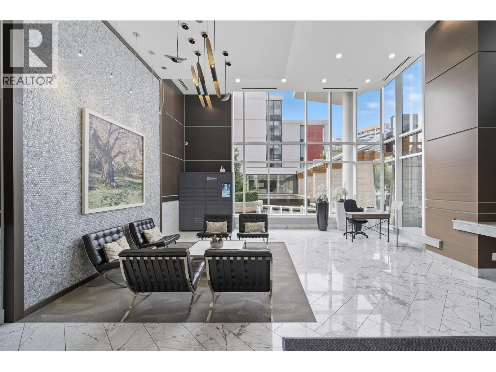 1906 5628 BIRNEY AVENUE