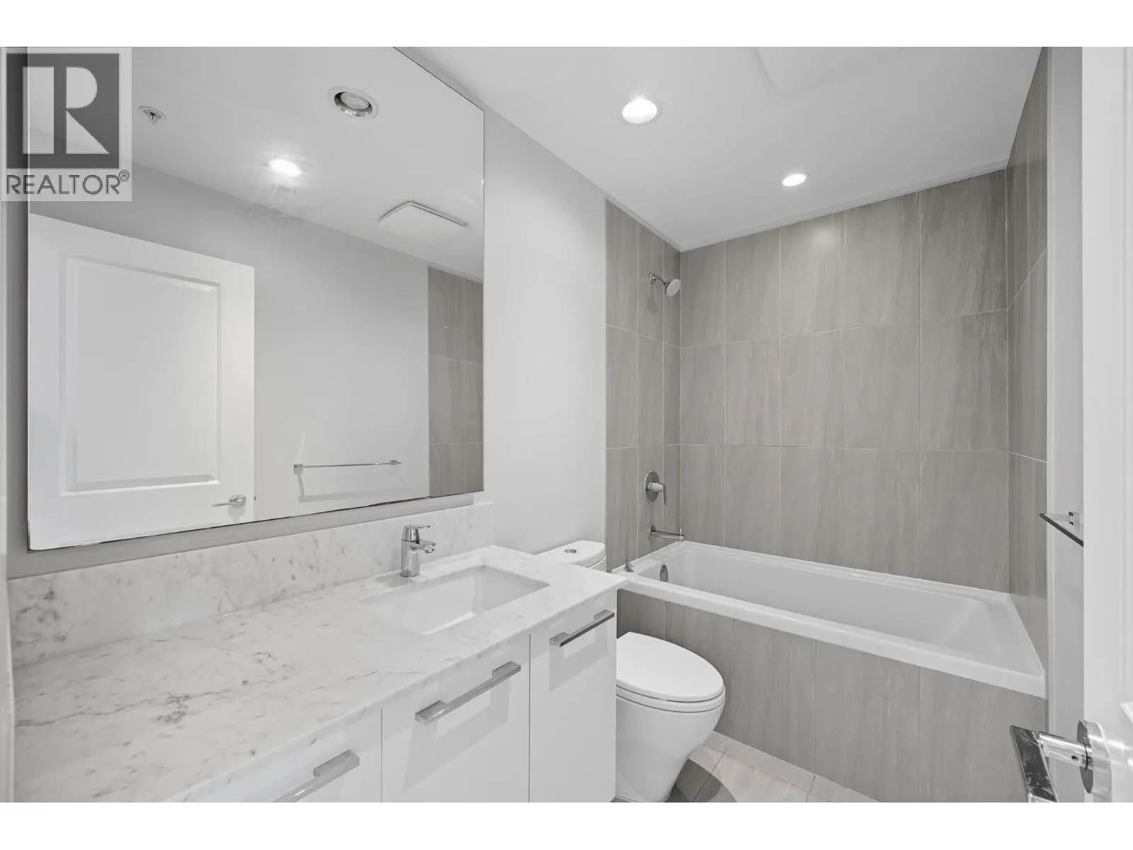 1906 5628 BIRNEY AVENUE