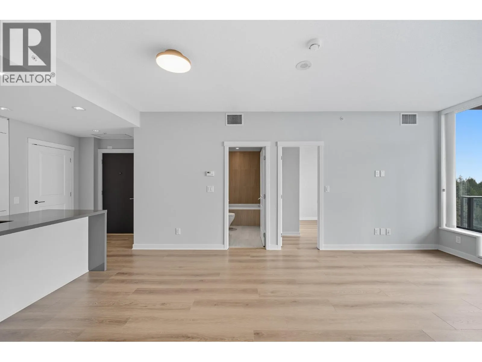 1906 5628 BIRNEY AVENUE