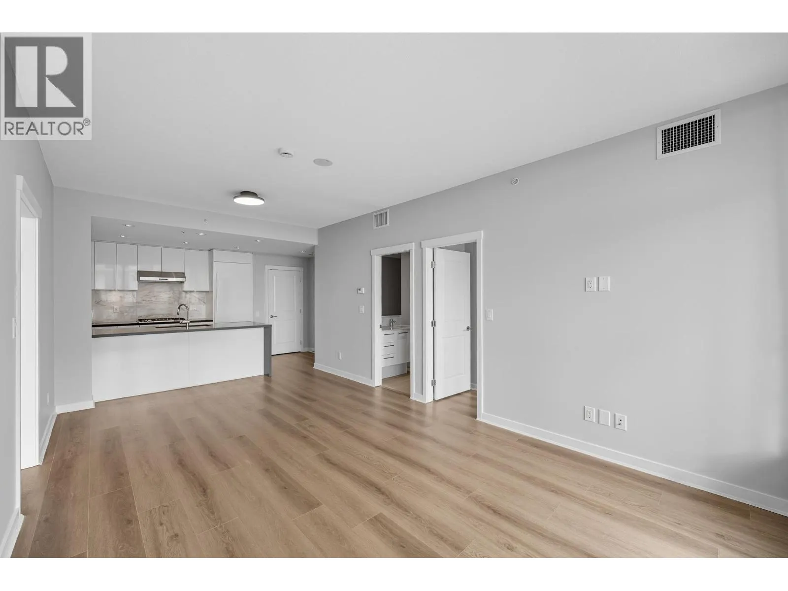 1906 5628 BIRNEY AVENUE