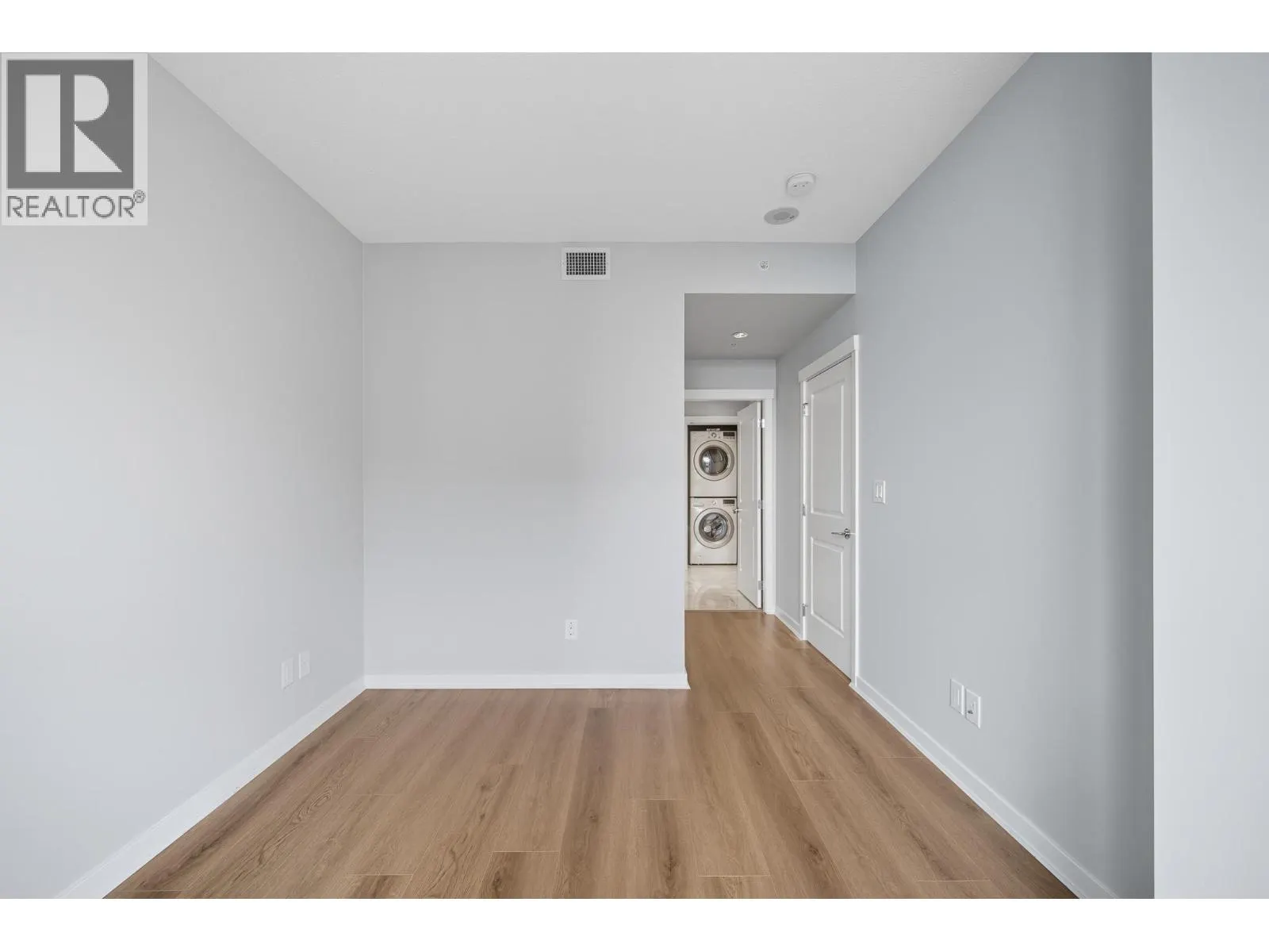 1906 5628 BIRNEY AVENUE