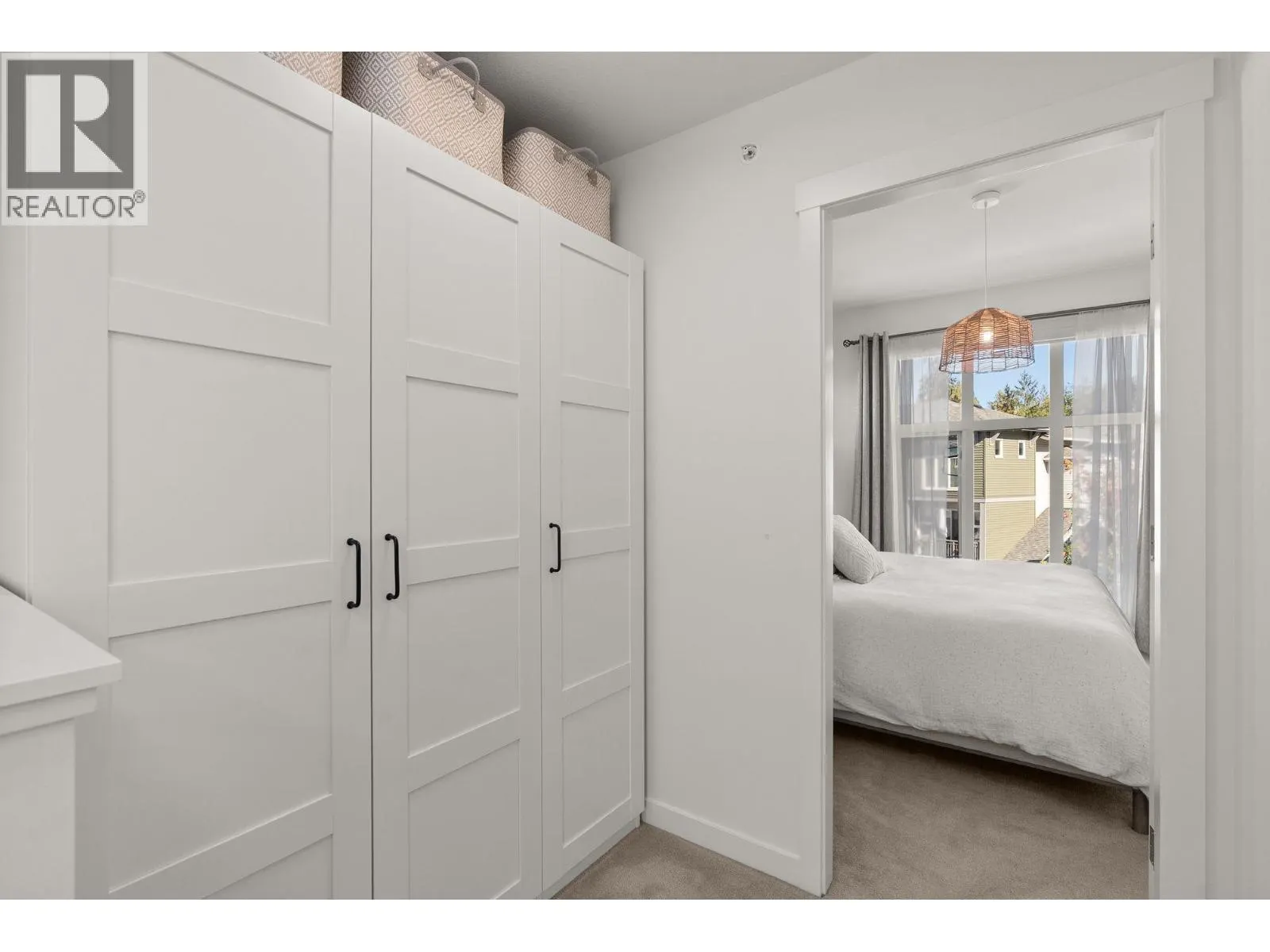 77 24076 112 AVENUE