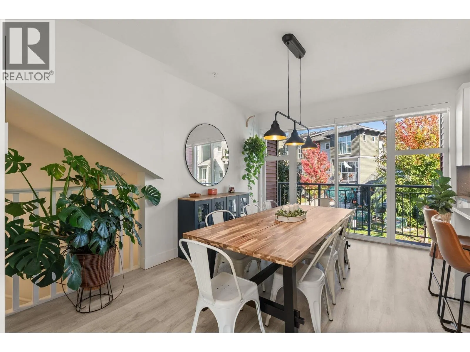 77 24076 112 AVENUE