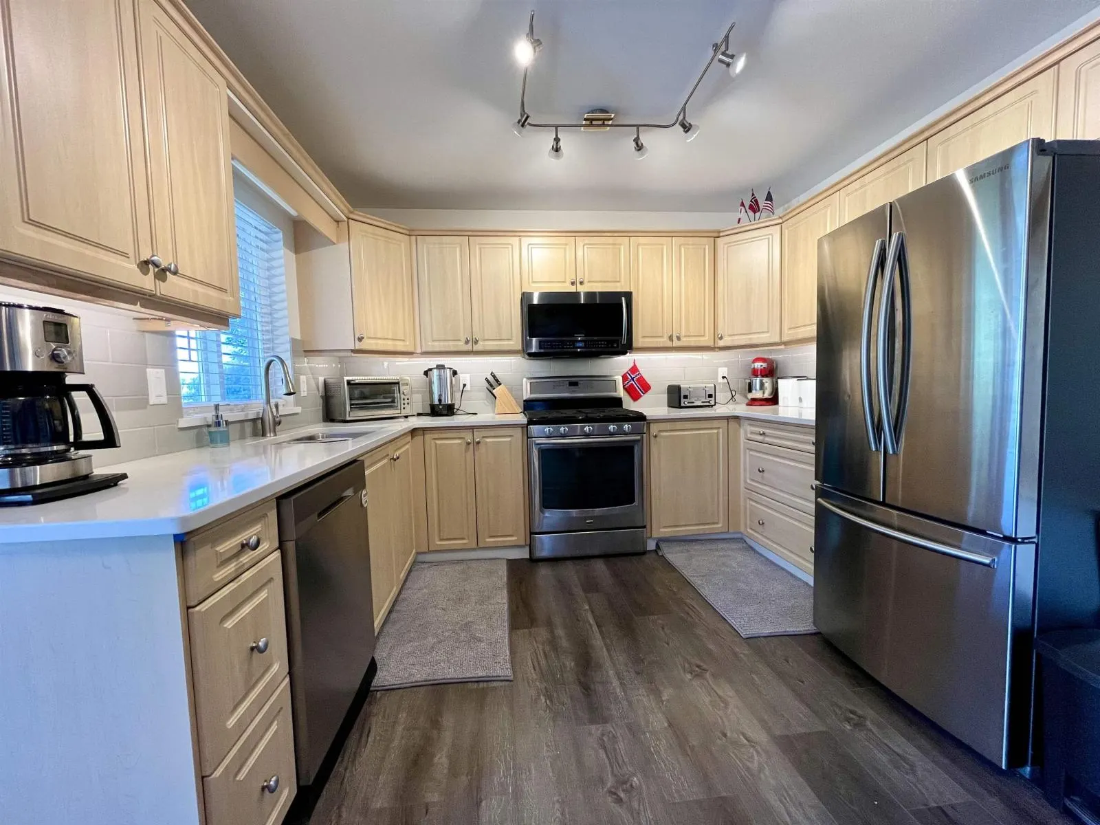 5800 JINKERSON ROAD|Promontory