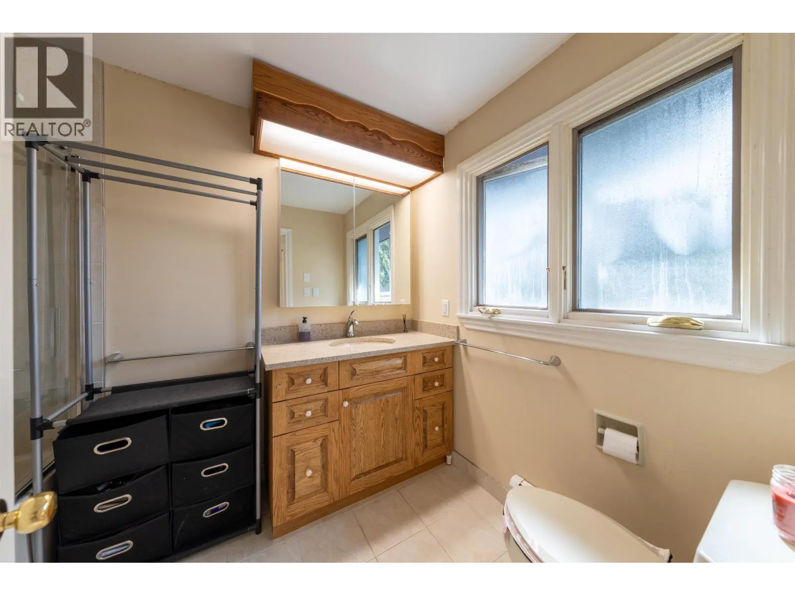 5445 CANDLEWYCK WYND