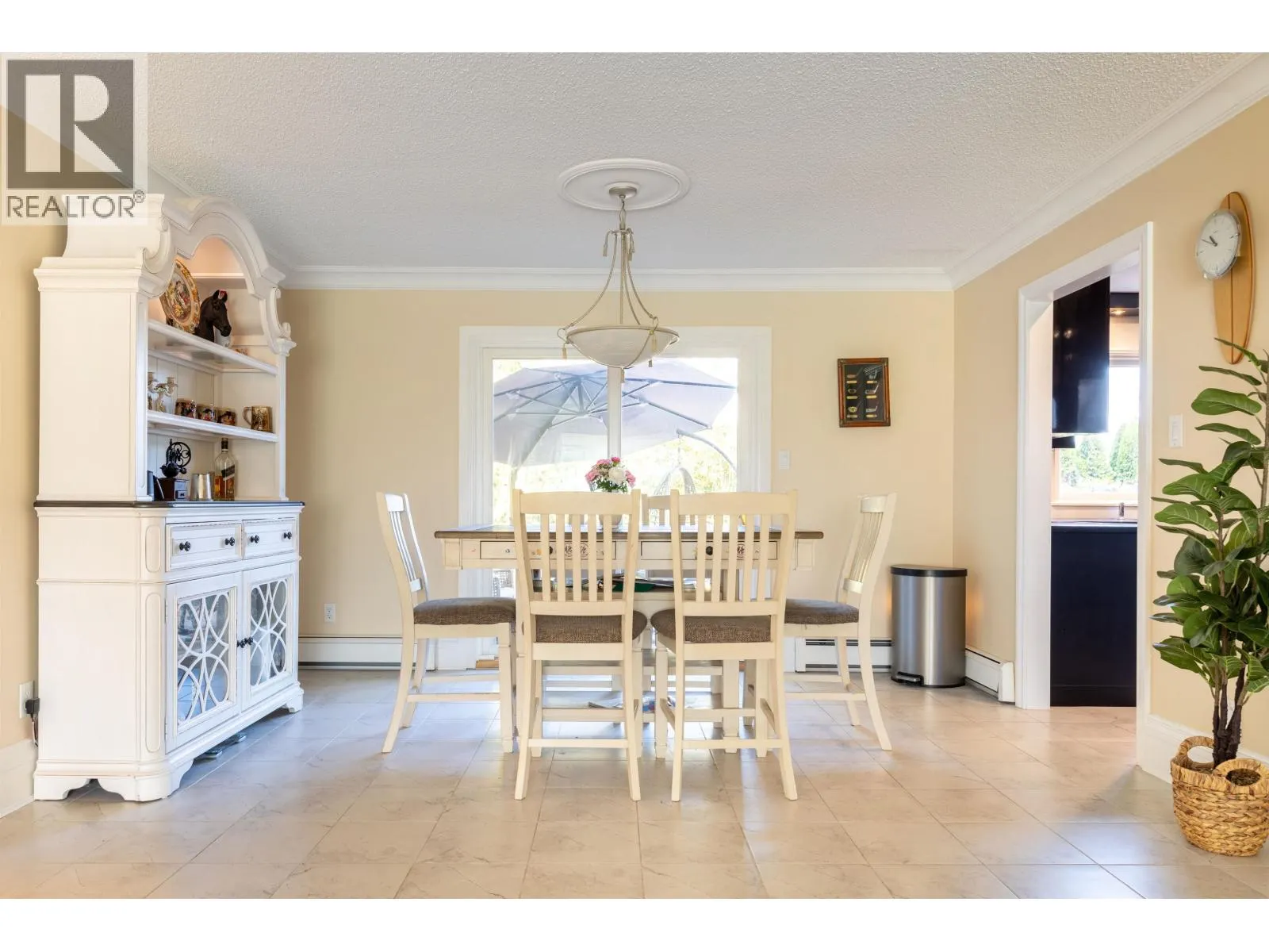 5445 CANDLEWYCK WYND