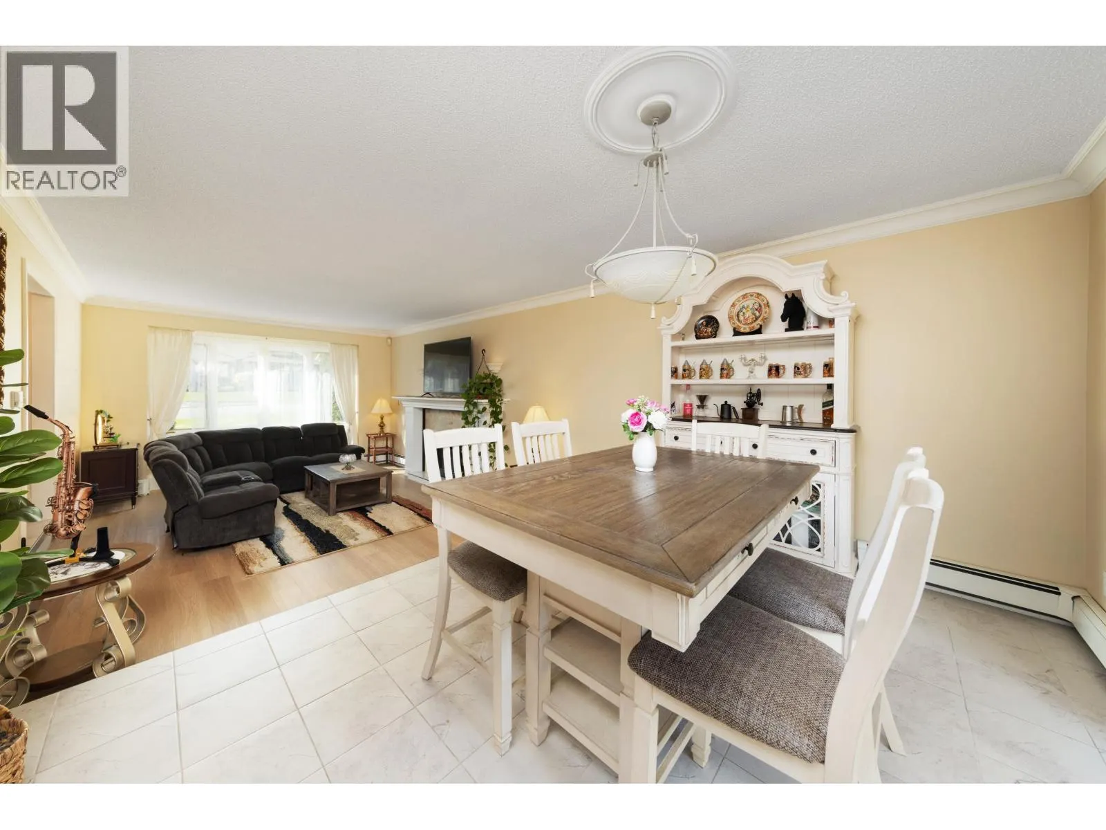 5445 CANDLEWYCK WYND