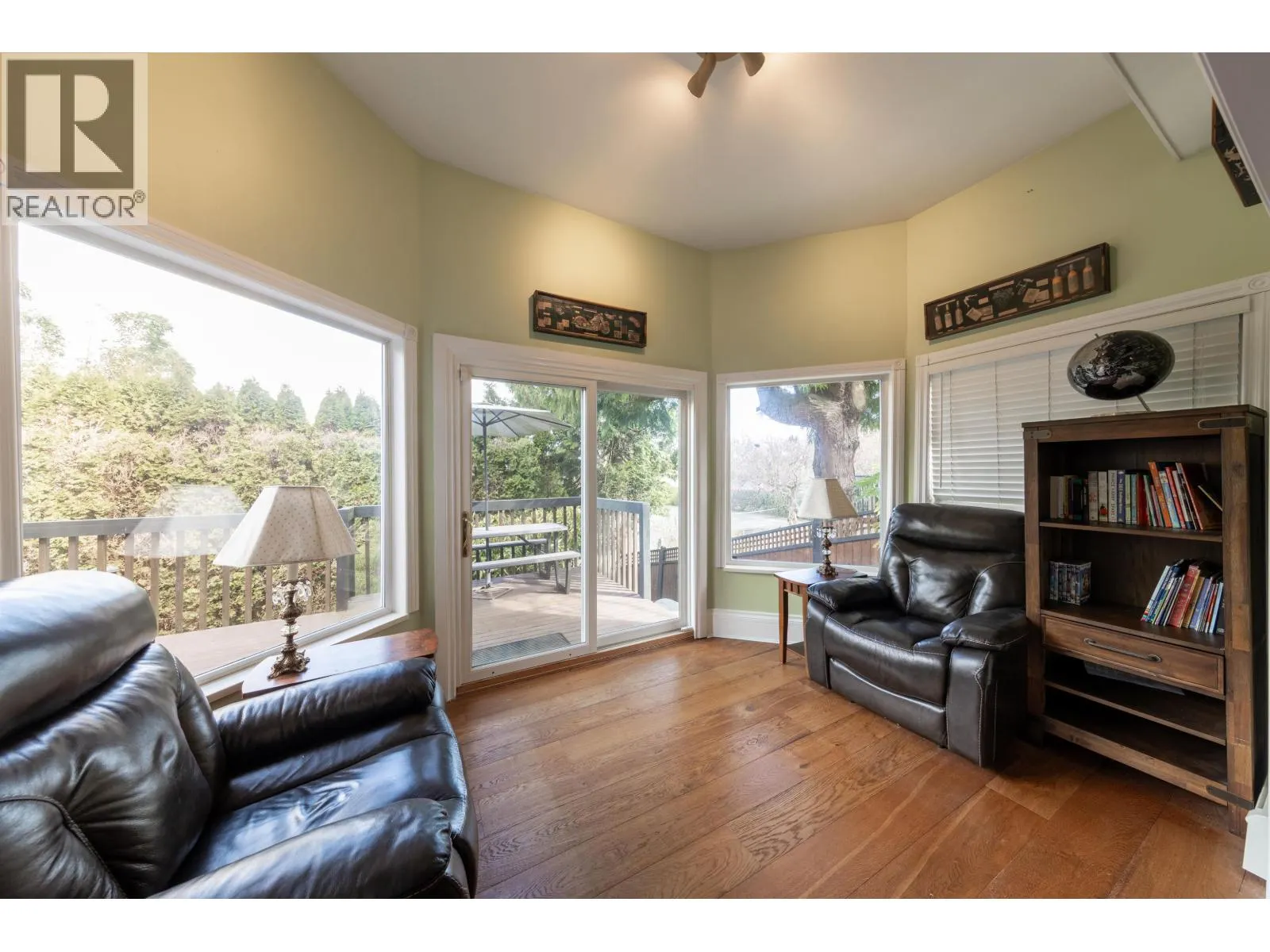 5445 CANDLEWYCK WYND