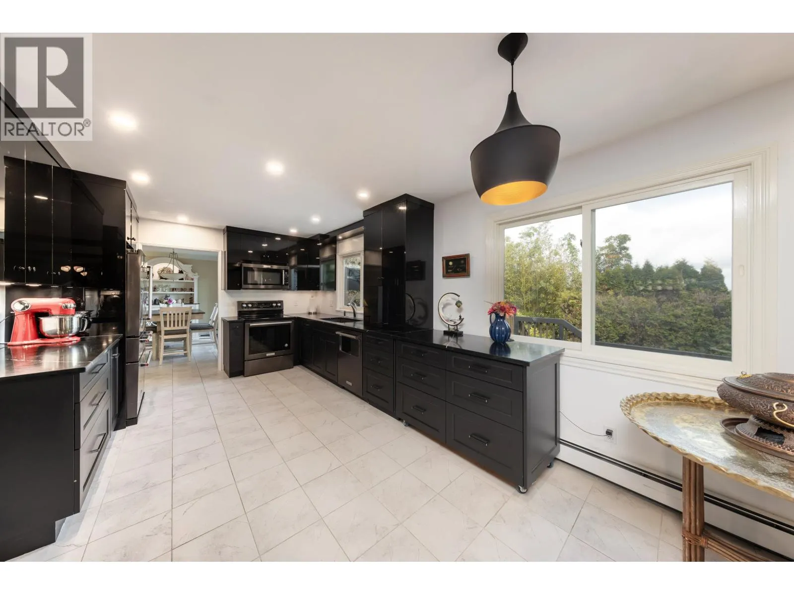 5445 CANDLEWYCK WYND