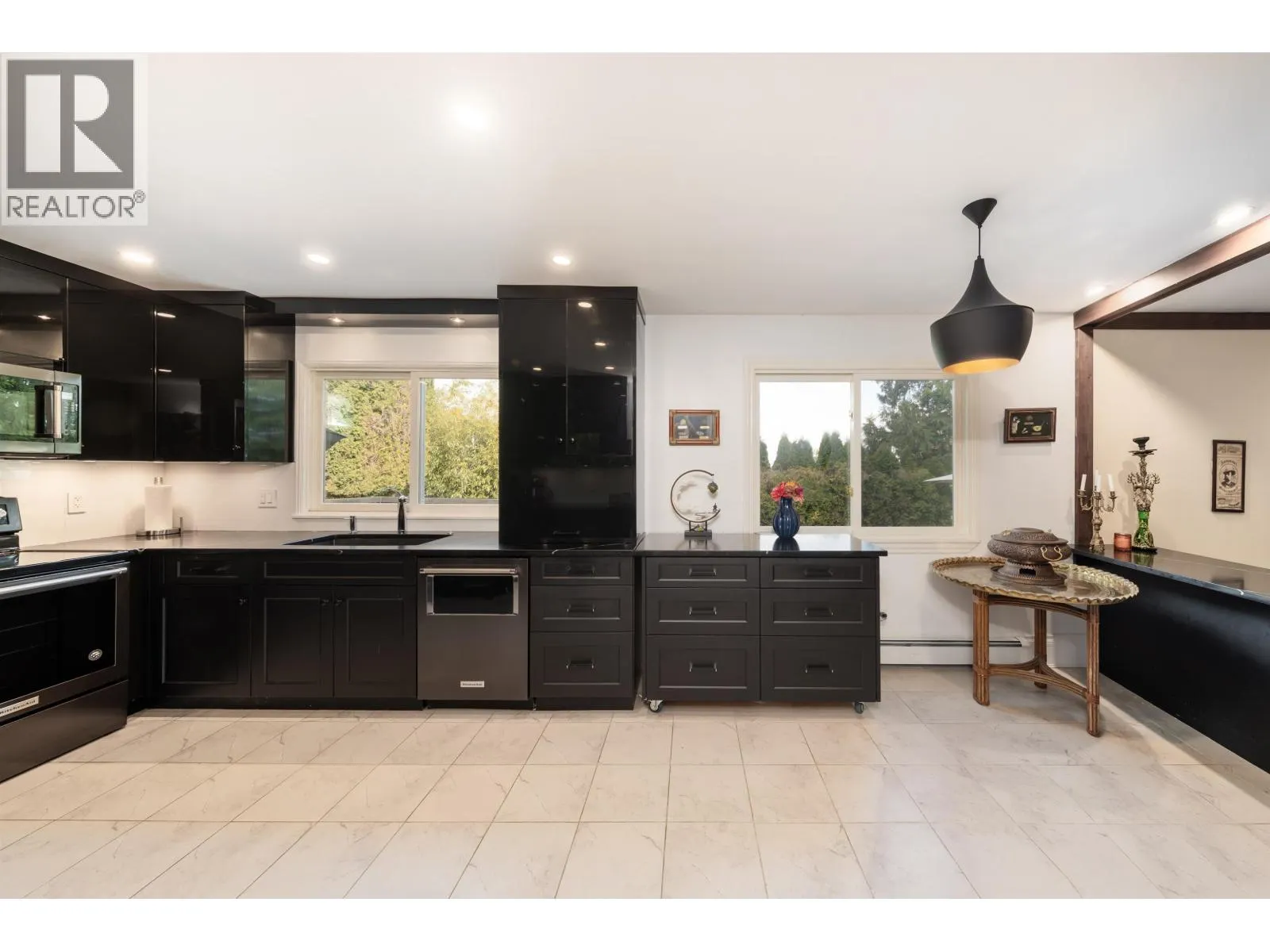 5445 CANDLEWYCK WYND