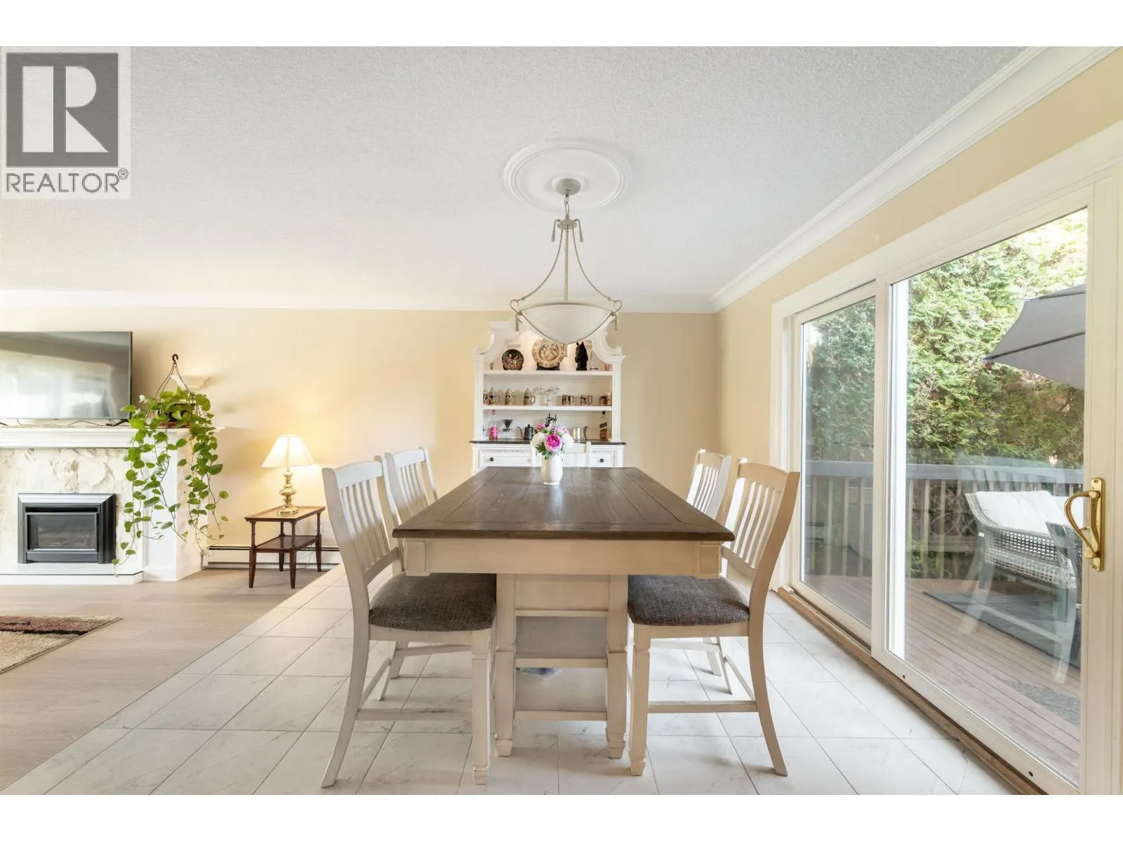 5445 CANDLEWYCK WYND