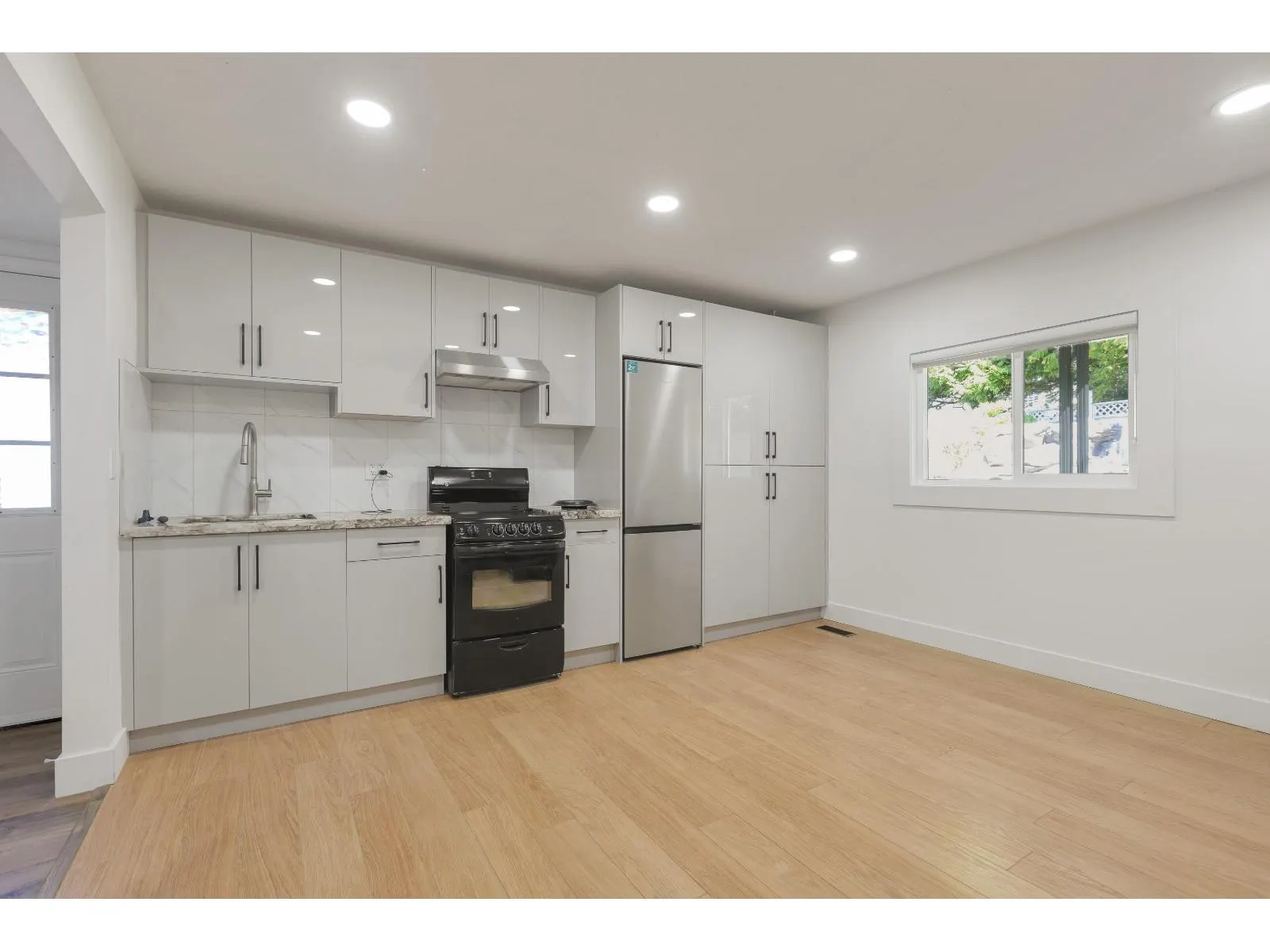 10418 FRASERGLEN DRIVE