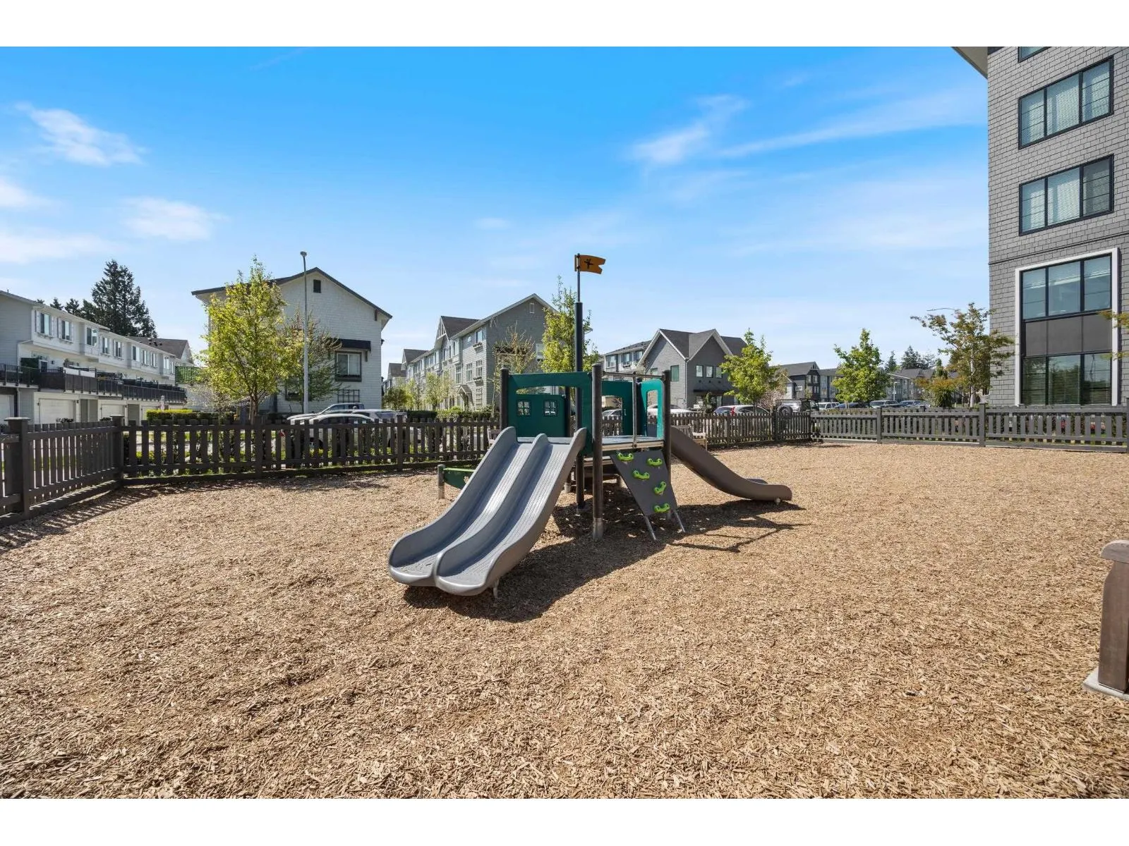 312 15835 85 AVENUE