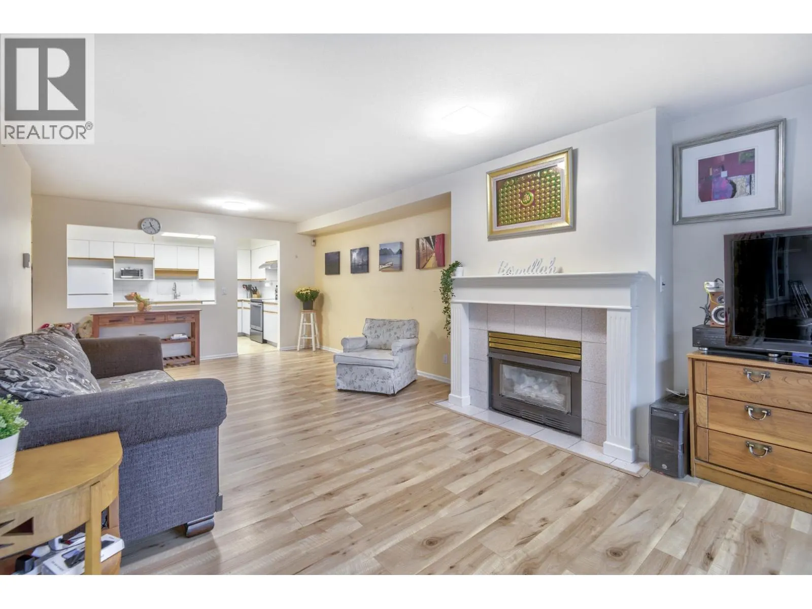 102 501 COCHRANE AVENUE