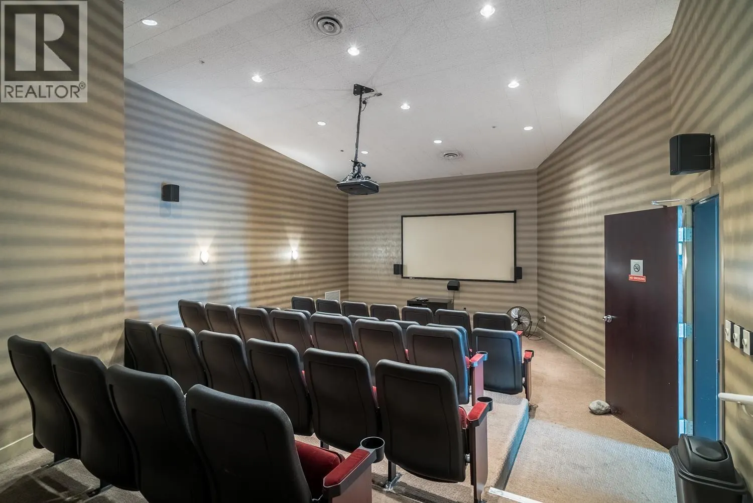2706 1438 RICHARDS STREET