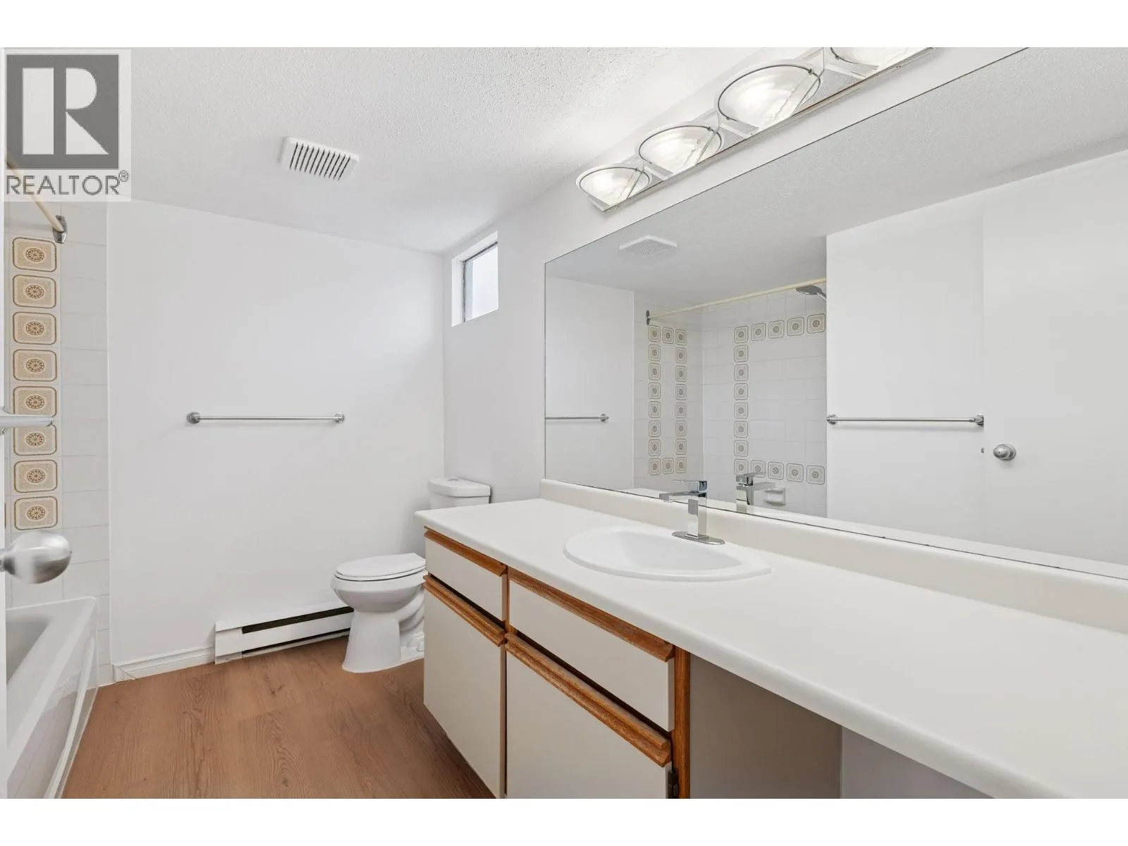14 8820 WESTMINSTER HIGHWAY