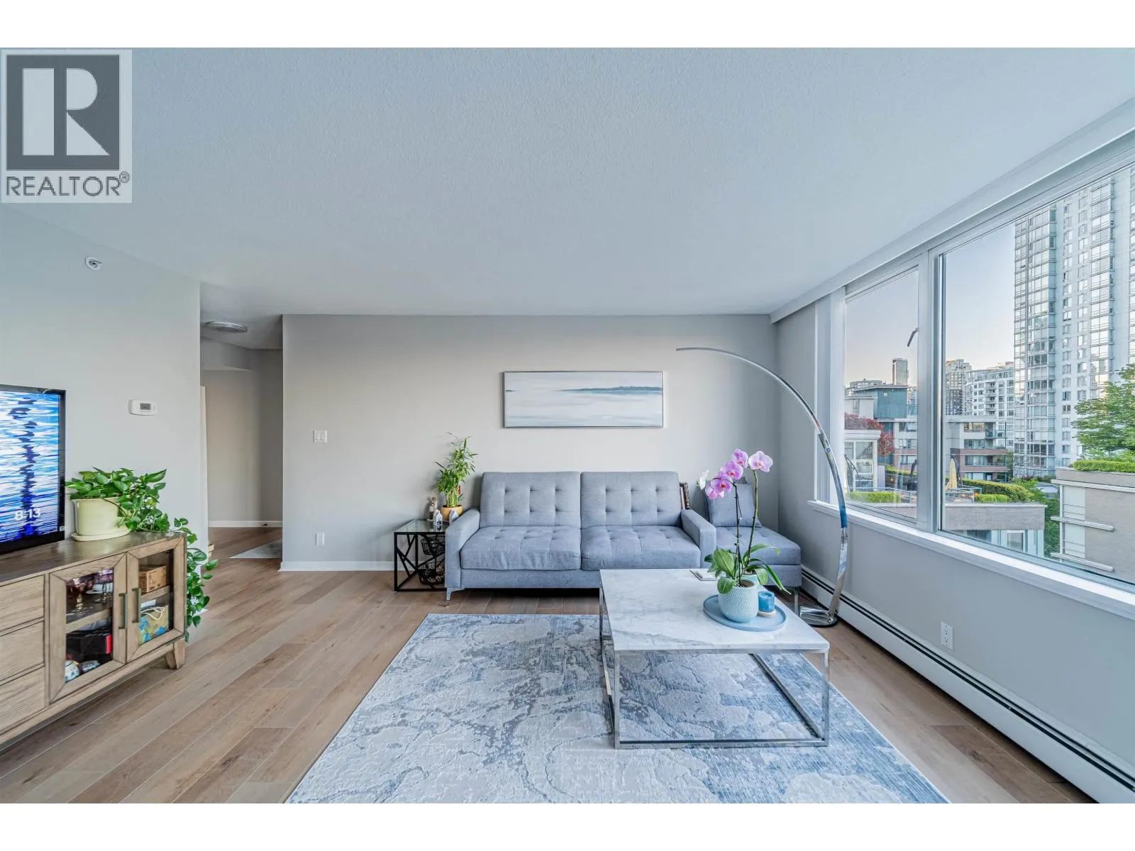 906 1288 MARINASIDE CRESCENT