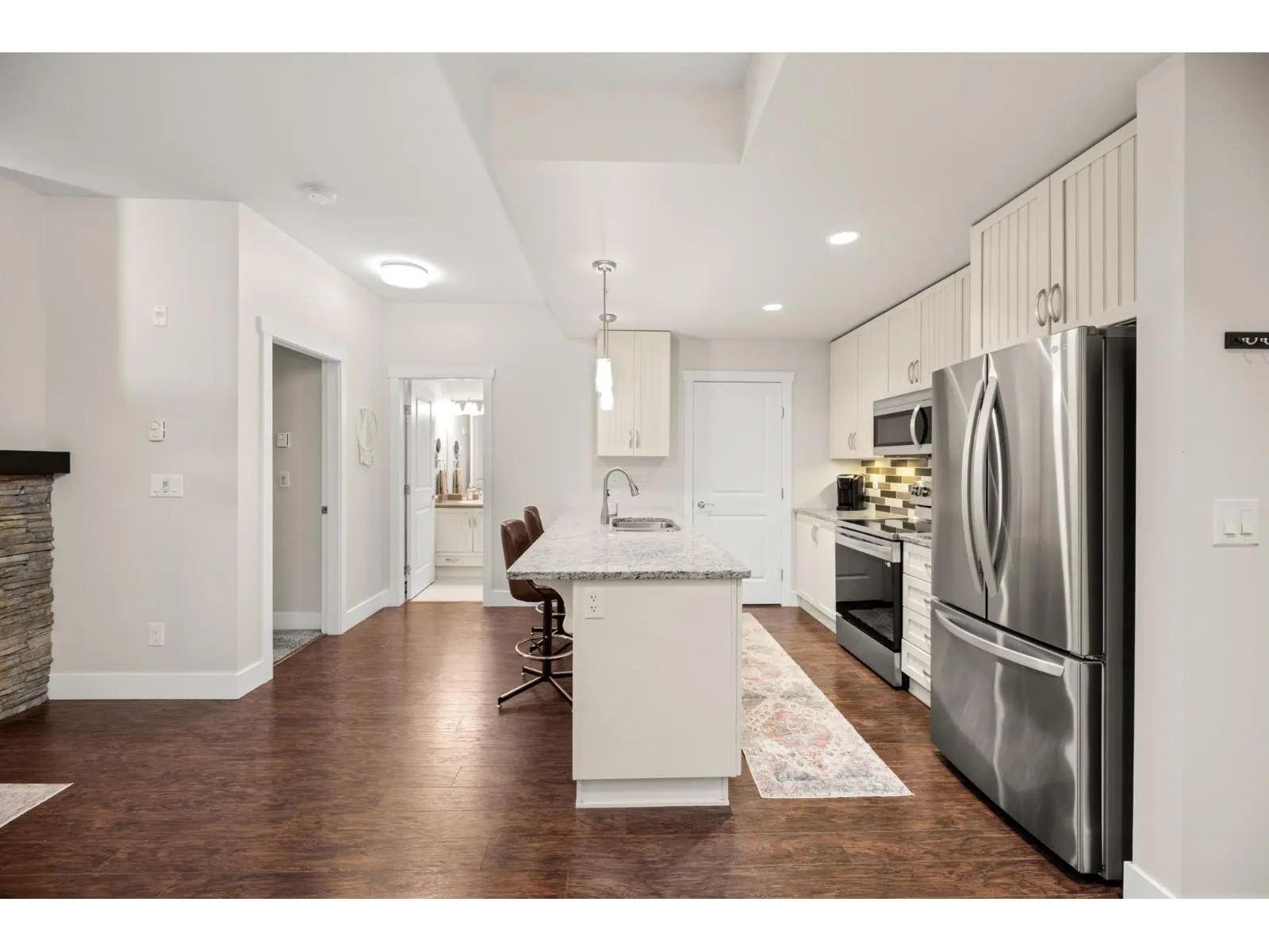 309 3192 GLADWIN ROAD