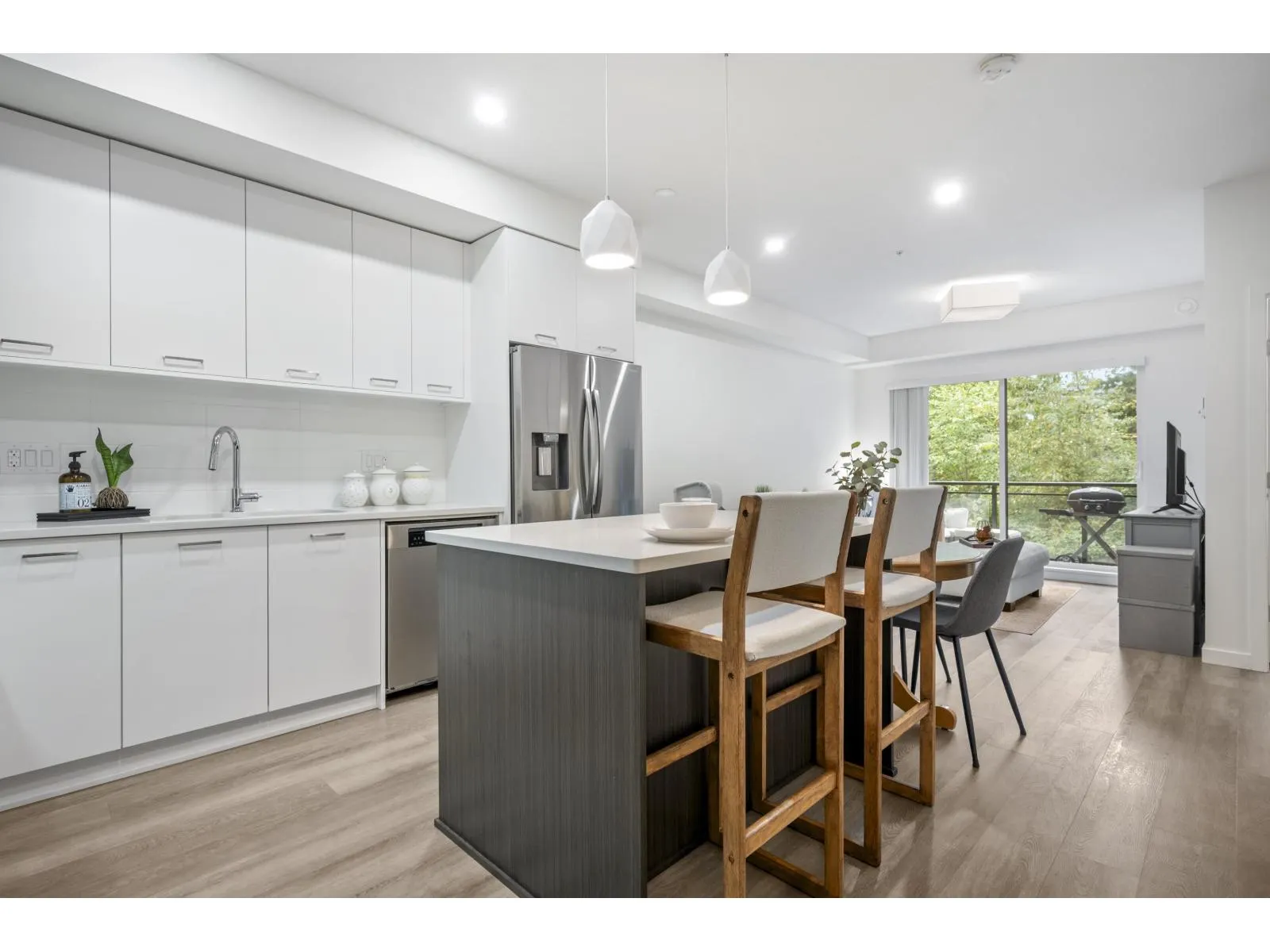 B107 20087 68TH AVENUE