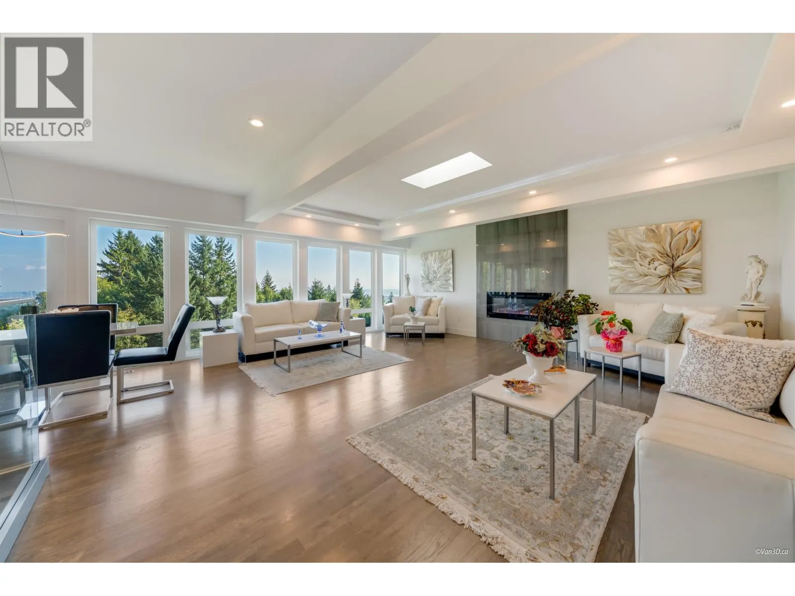 1135 GROVELAND COURT