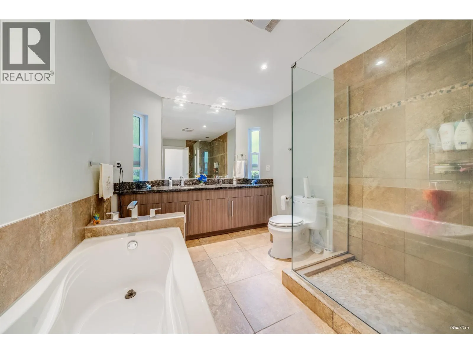 1135 GROVELAND COURT