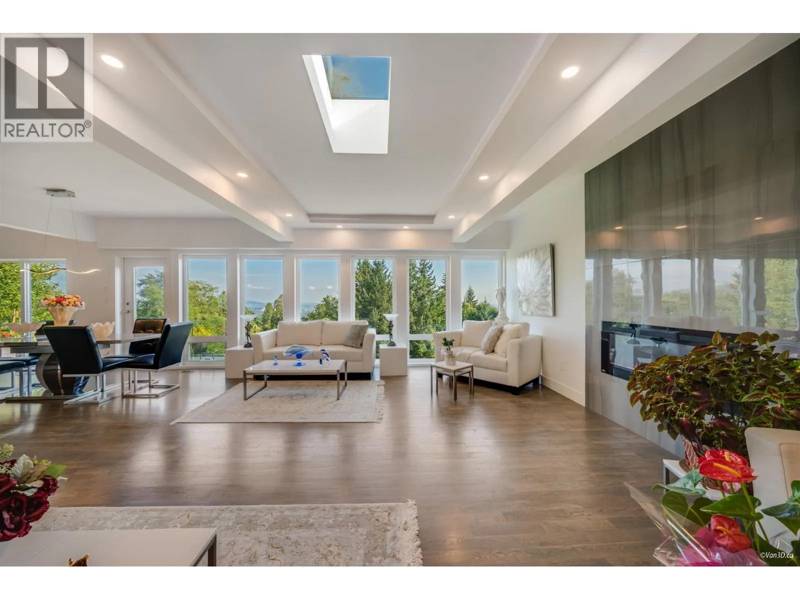1135 GROVELAND COURT