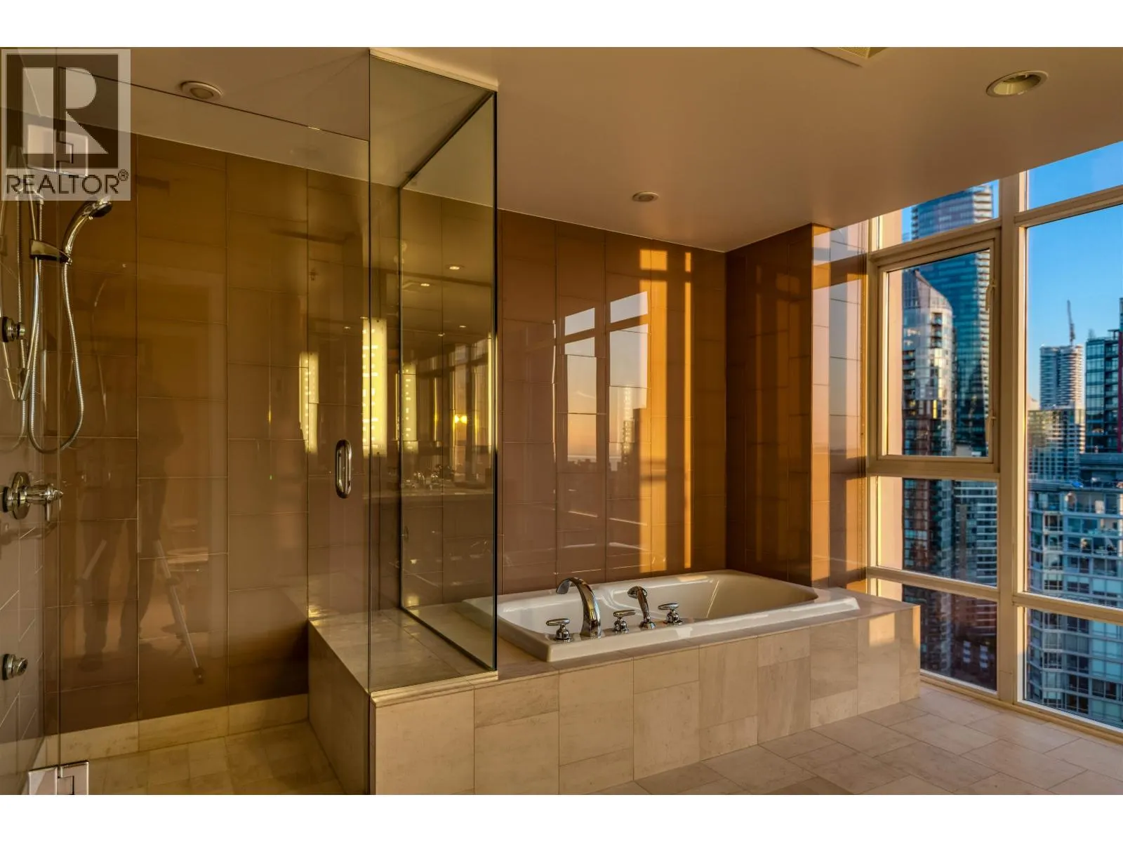 3402 1281 W CORDOVA STREET