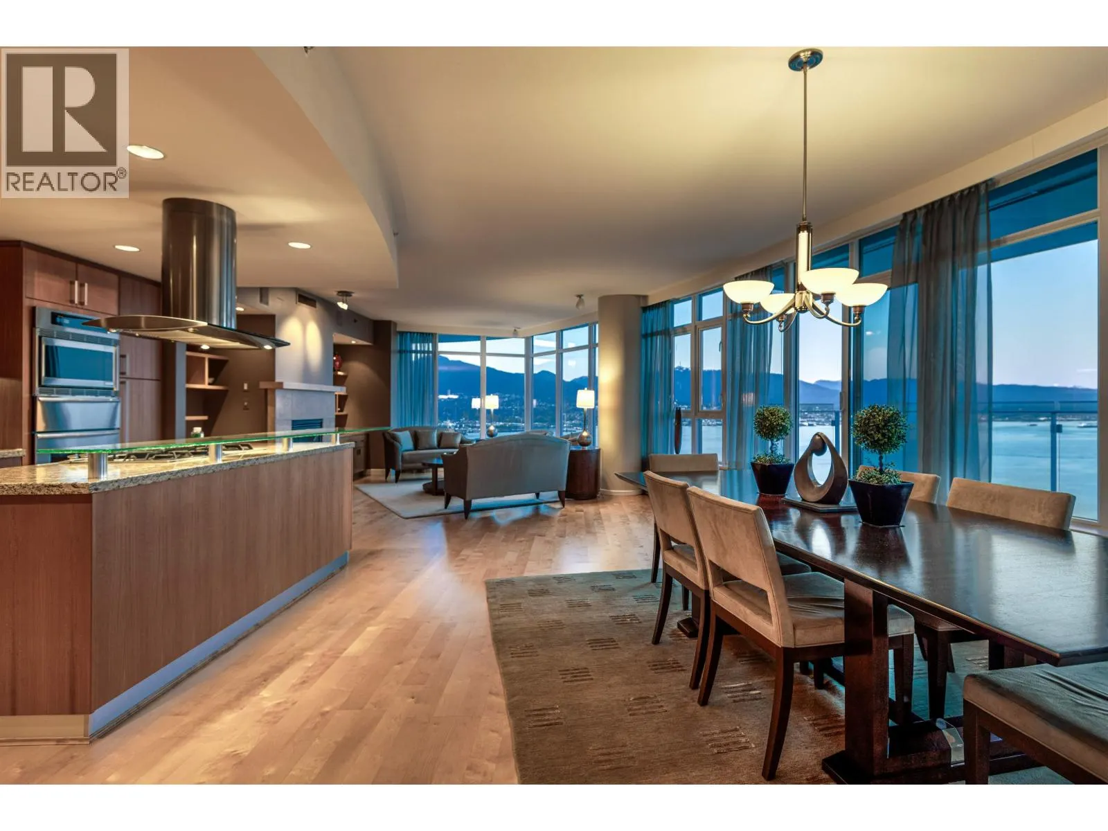3402 1281 W CORDOVA STREET
