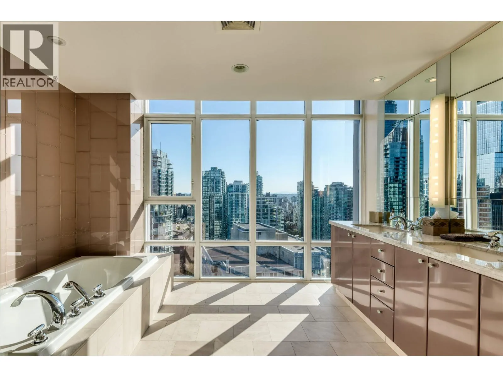 3402 1281 W CORDOVA STREET