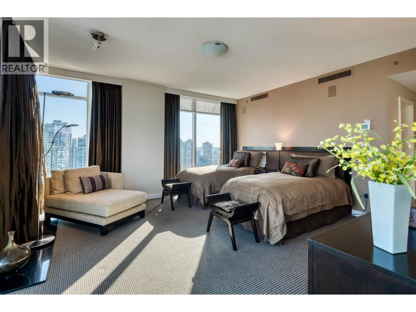 3402 1281 W CORDOVA STREET