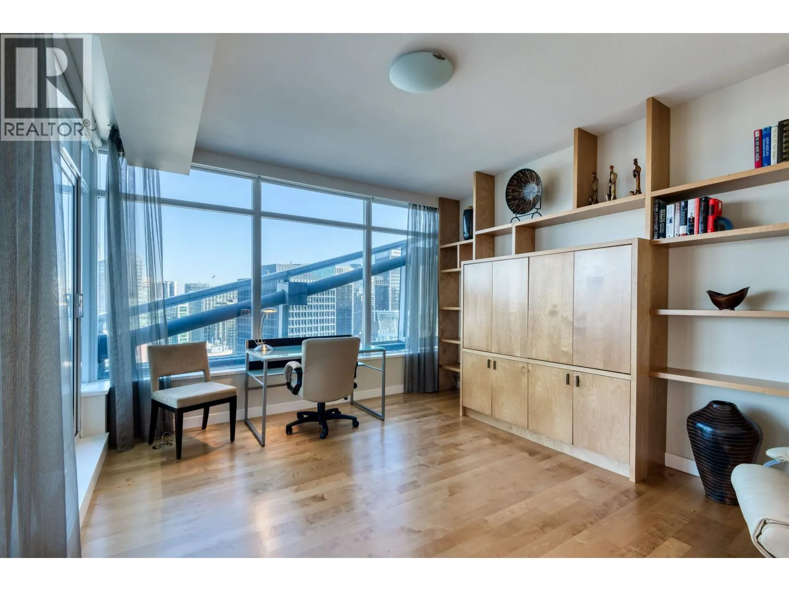3402 1281 W CORDOVA STREET