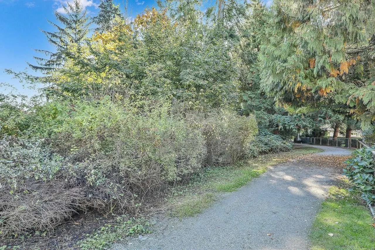 306 8976 208 STREET